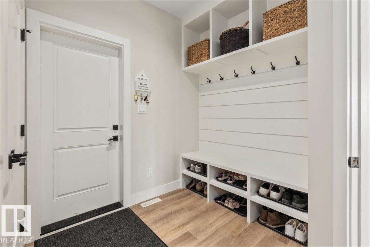 Photo 11 at 45 Elwyck Gate, Fenwyck, Spruce Grove