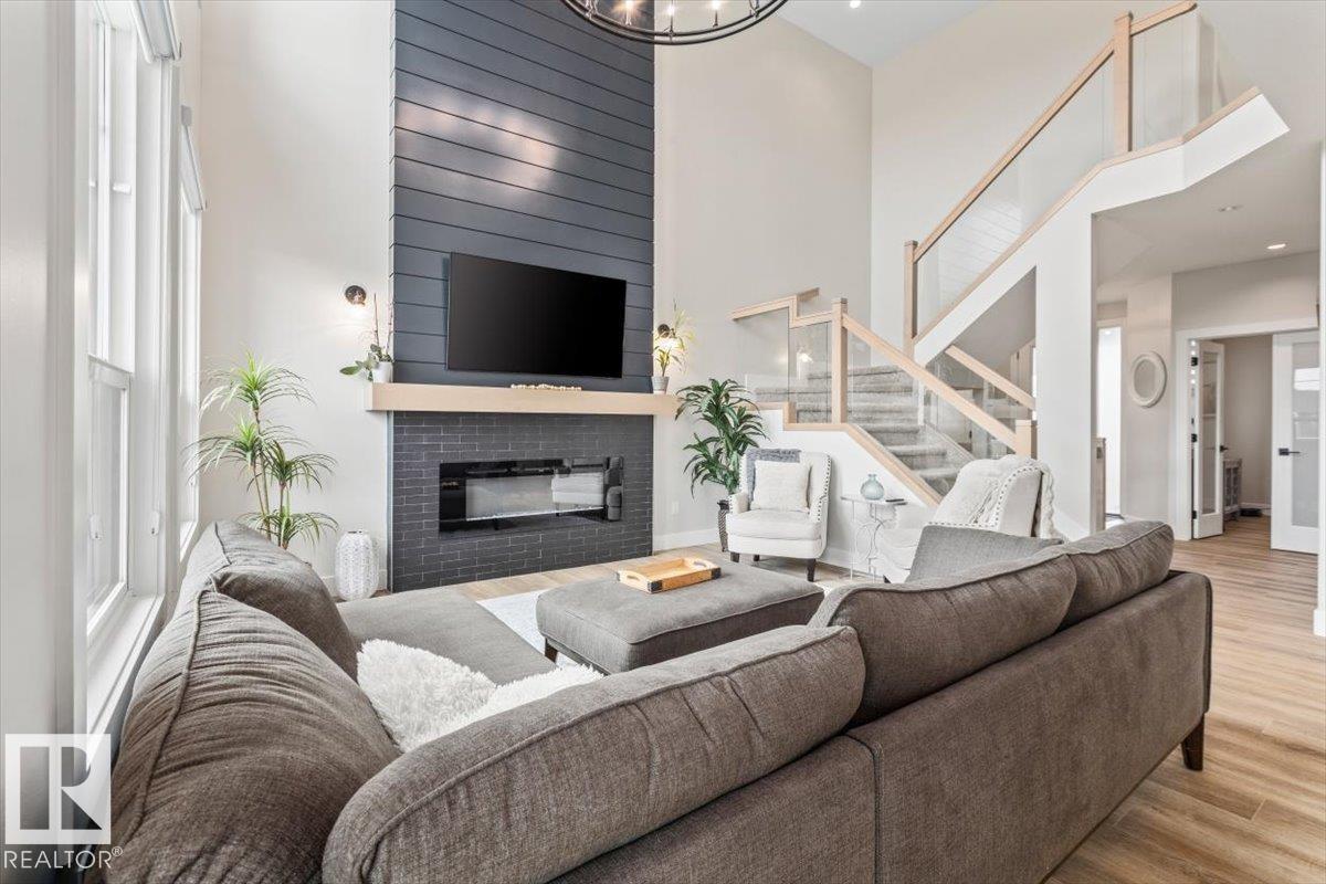 Photo 14 at 45 Elwyck Gate, Fenwyck, Spruce Grove
