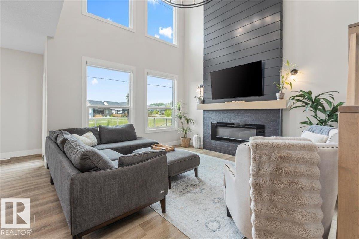Photo 15 at 45 Elwyck Gate, Fenwyck, Spruce Grove