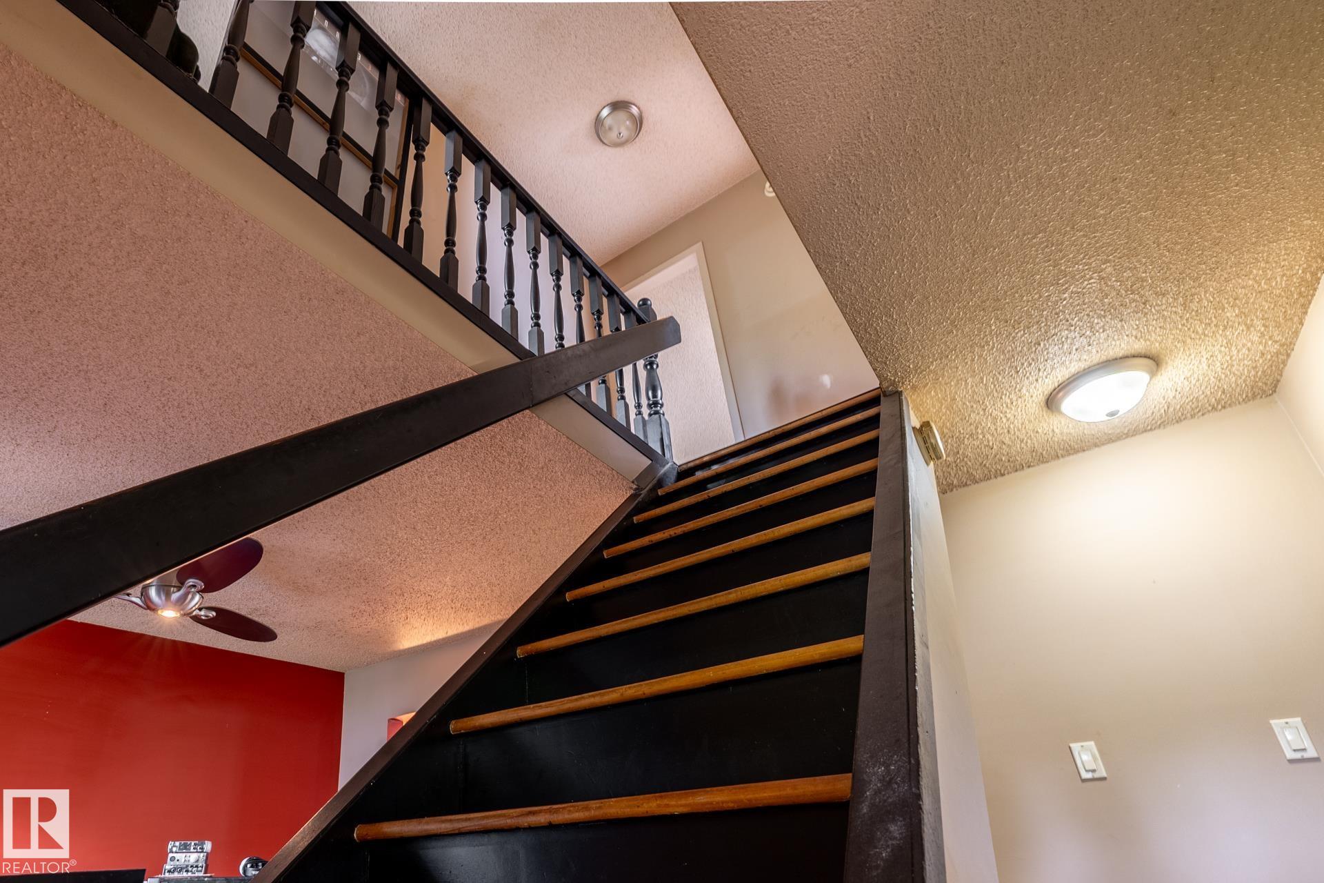 Photo 23 at 5919 121 Avenue NW, Montrose, Edmonton