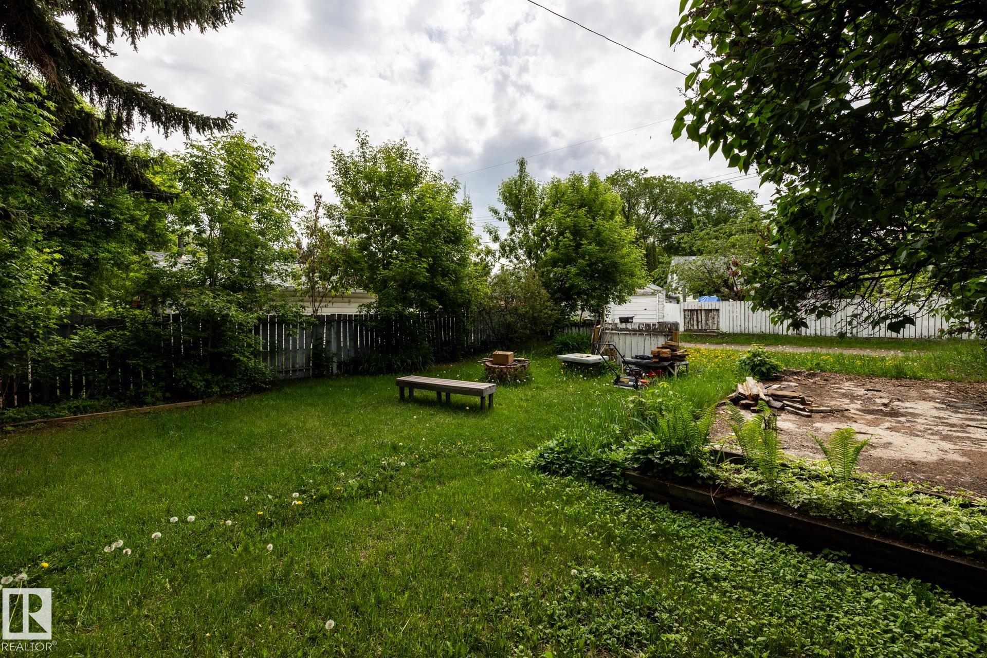 Photo 46 at 5919 121 Avenue NW, Montrose, Edmonton