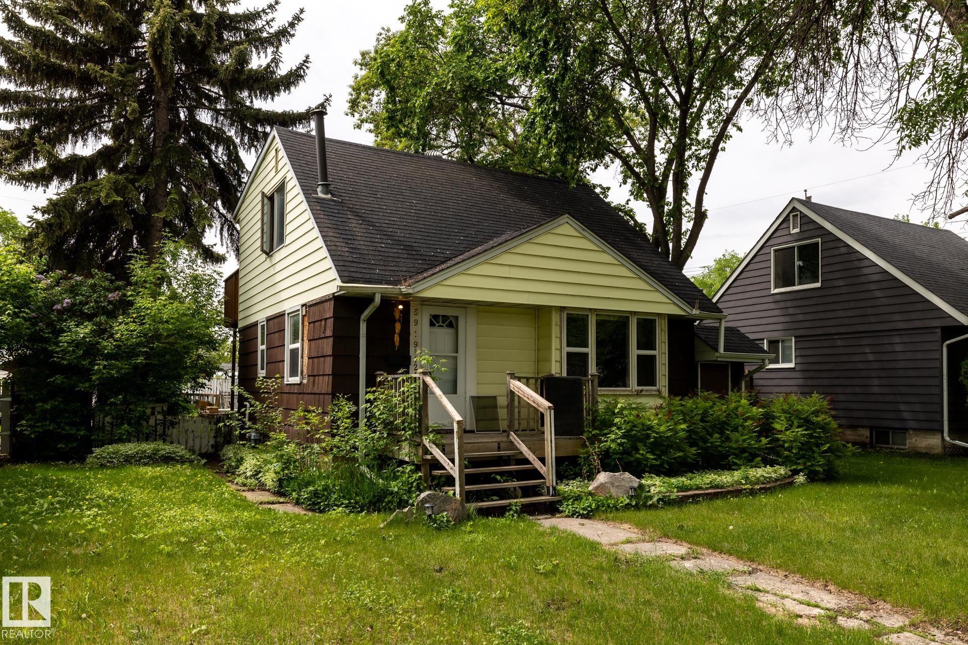 Photo 6 at 5919 121 Avenue NW, Montrose, Edmonton