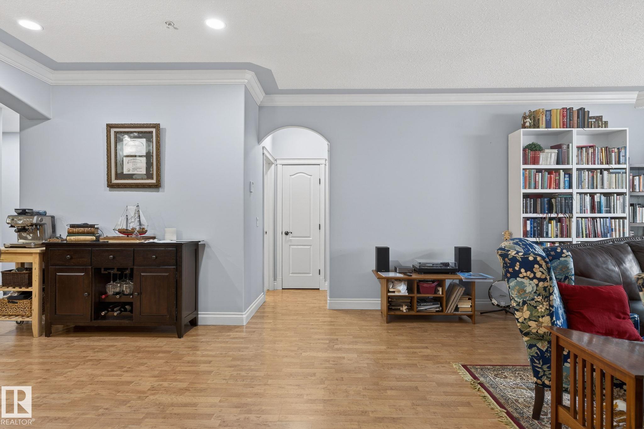 Photo 16 at 205 - 10178 117 Street NW, Wîhkwêntôwin, Edmonton