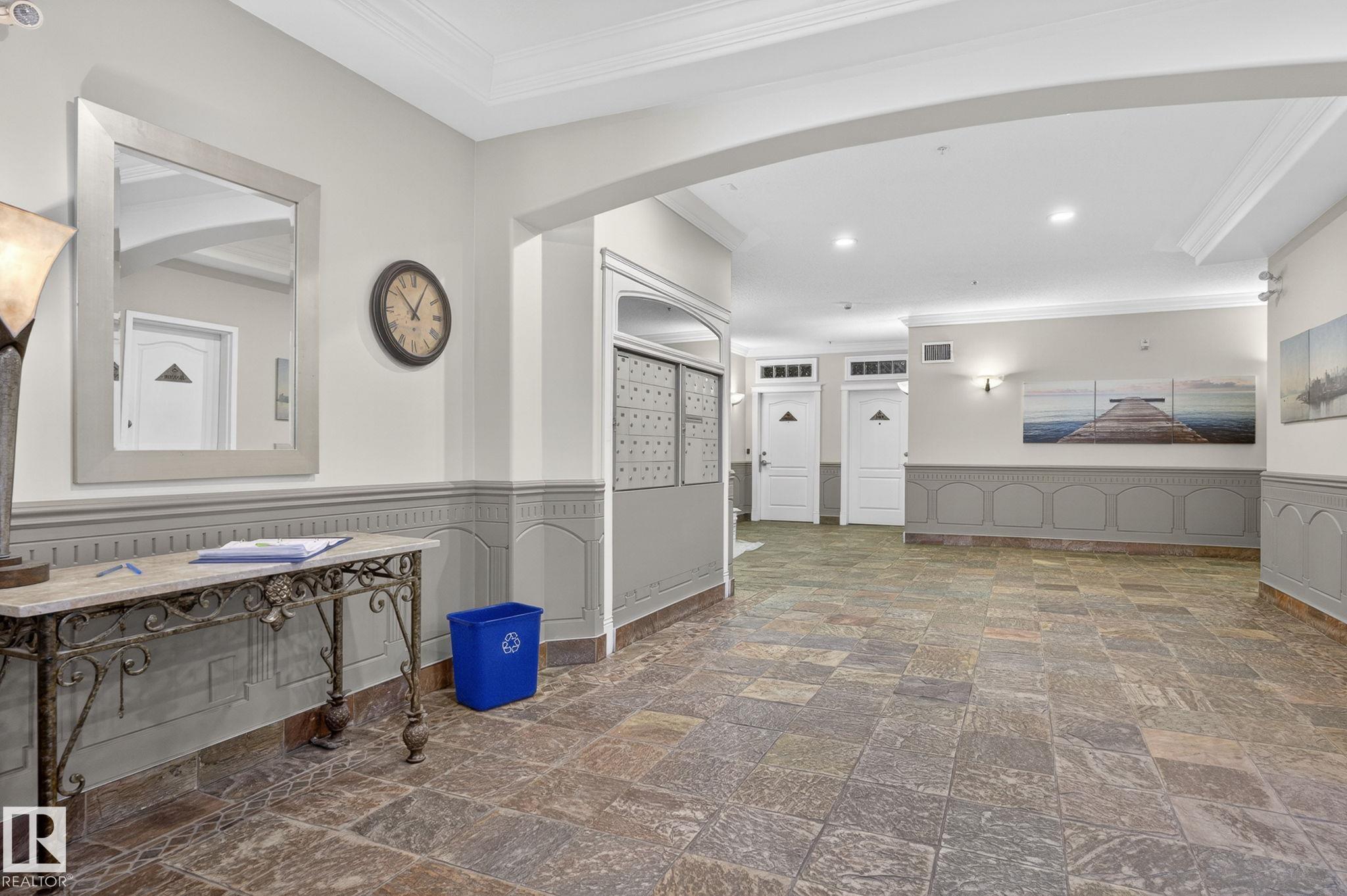 Photo 8 at 205 - 10178 117 Street NW, Wîhkwêntôwin, Edmonton