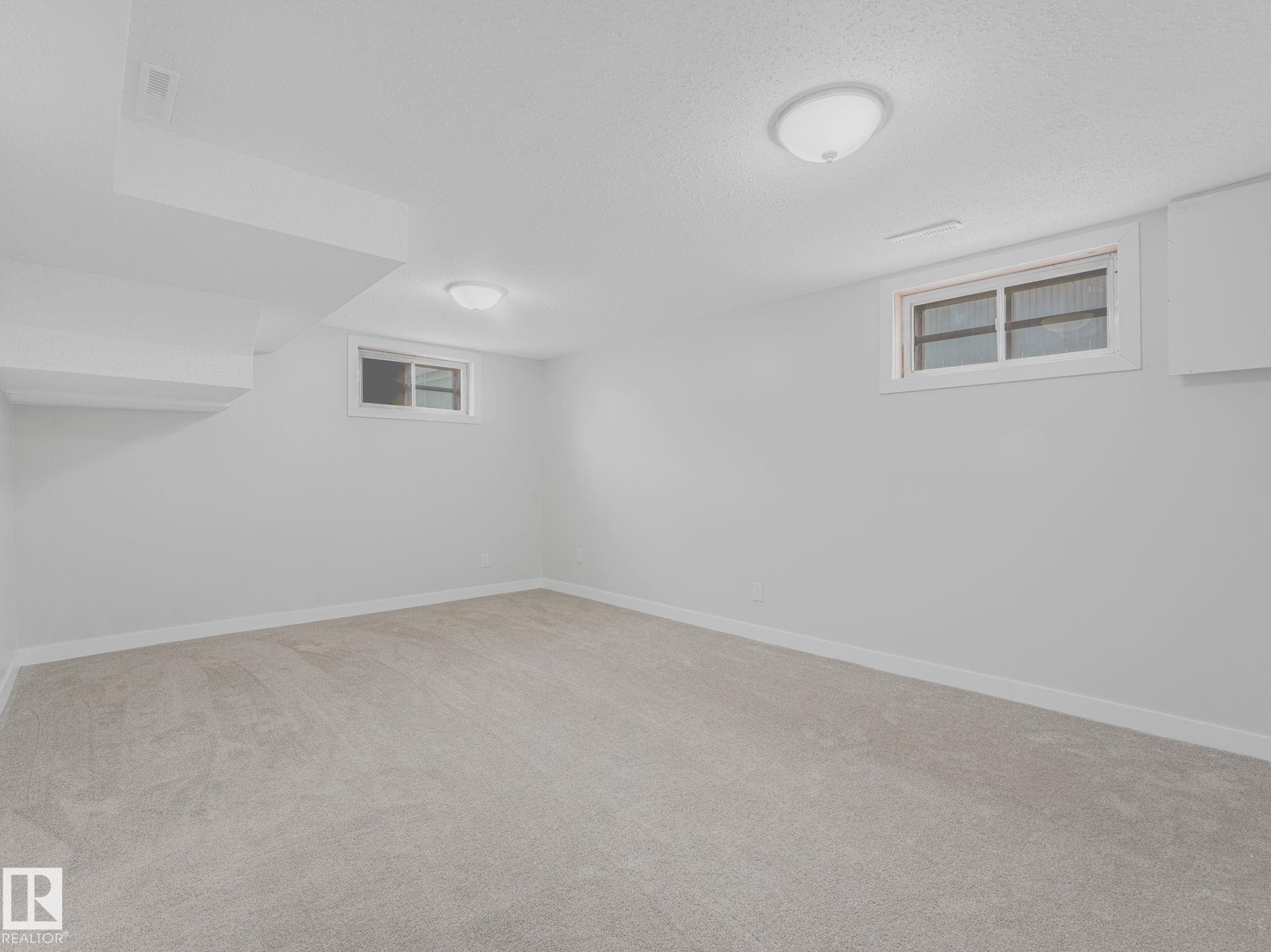 Photo 33 at 13807 92 Street NW, Northmount, Edmonton