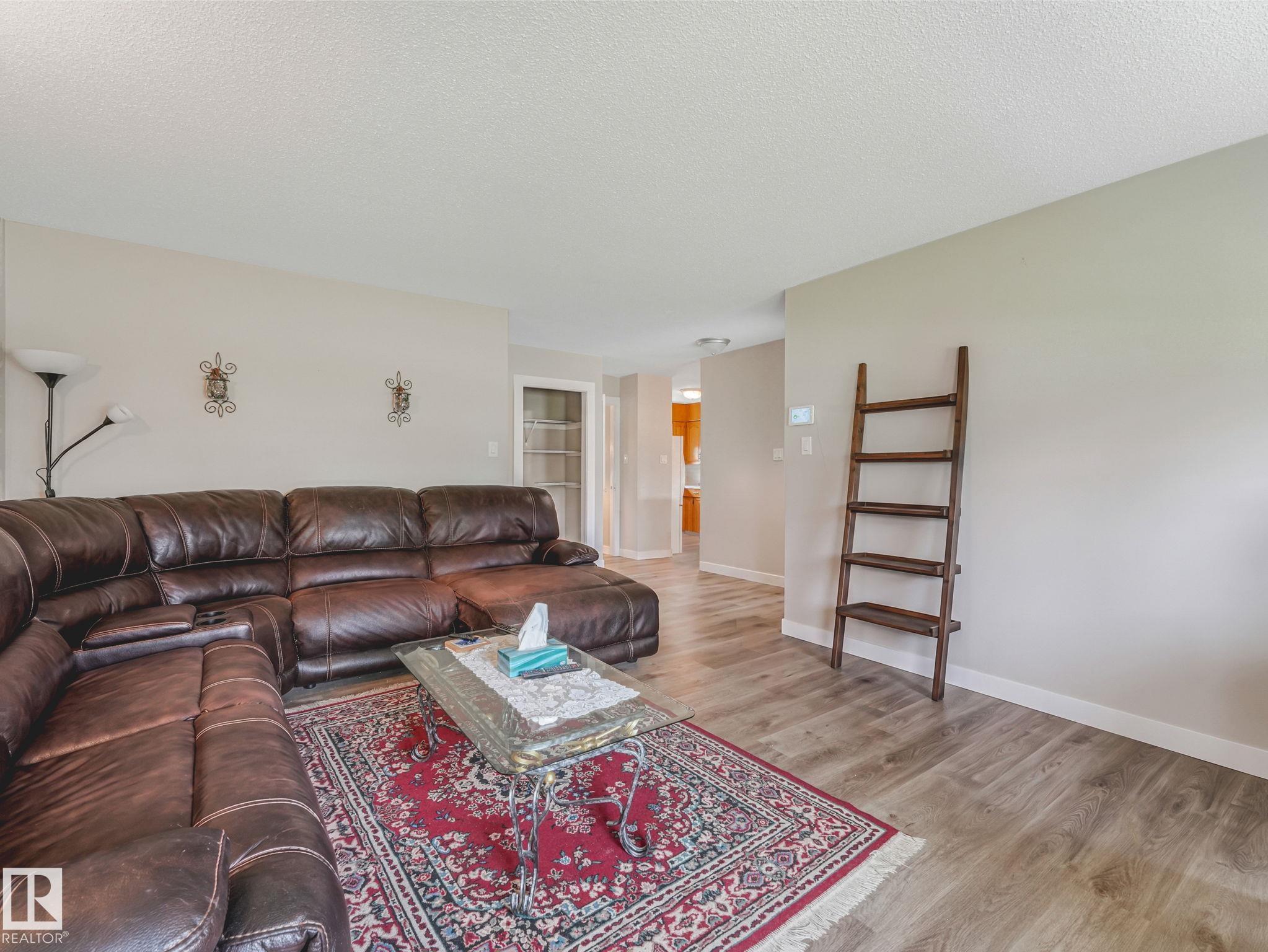 Picture for 13807 92 ST NW