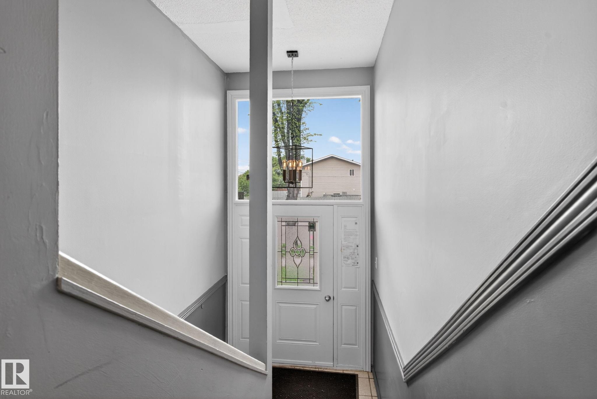 6203 122 Avenue NW, Montrose, Edmonton