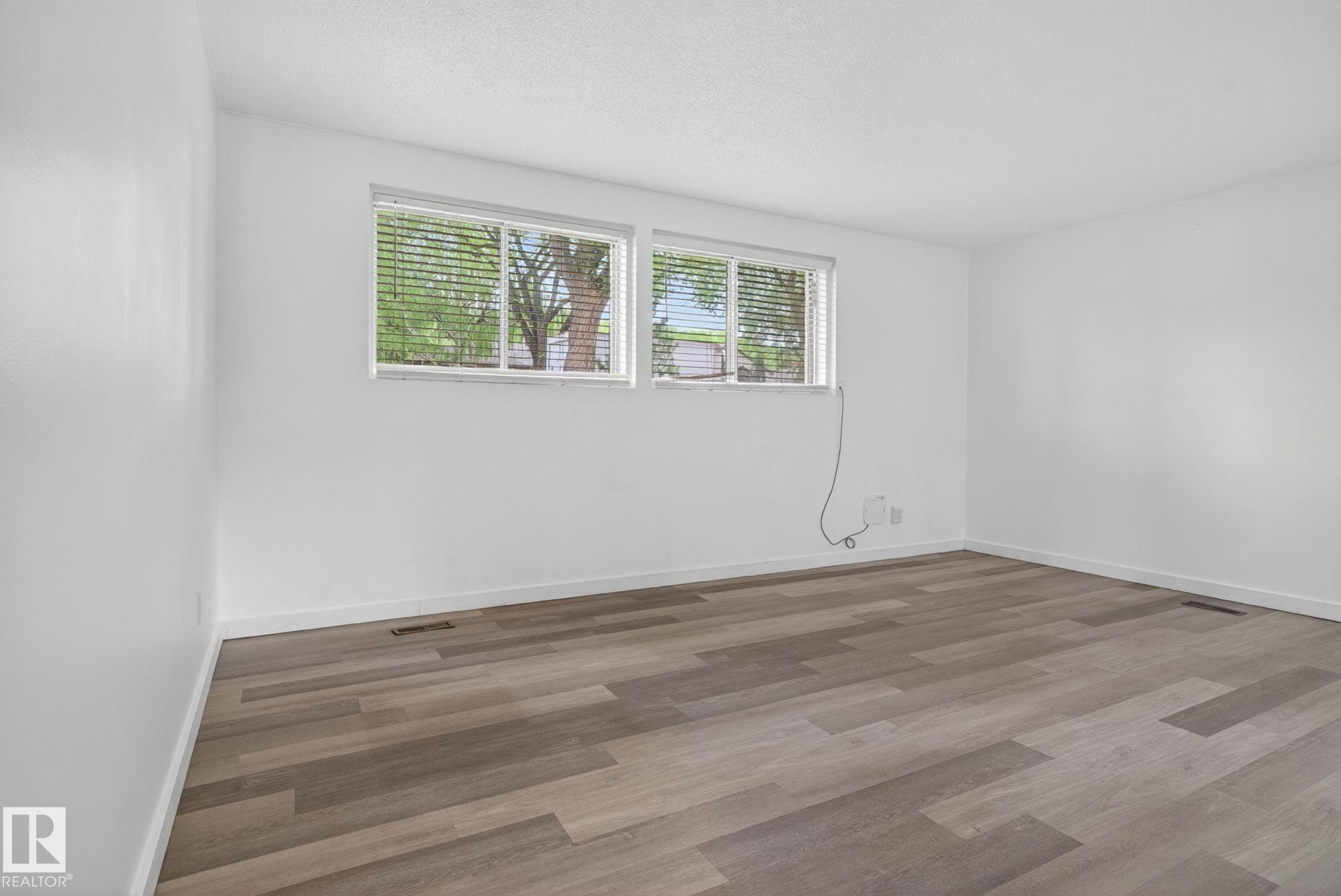 Photo 23 at 6203 122 Avenue NW, Montrose, Edmonton