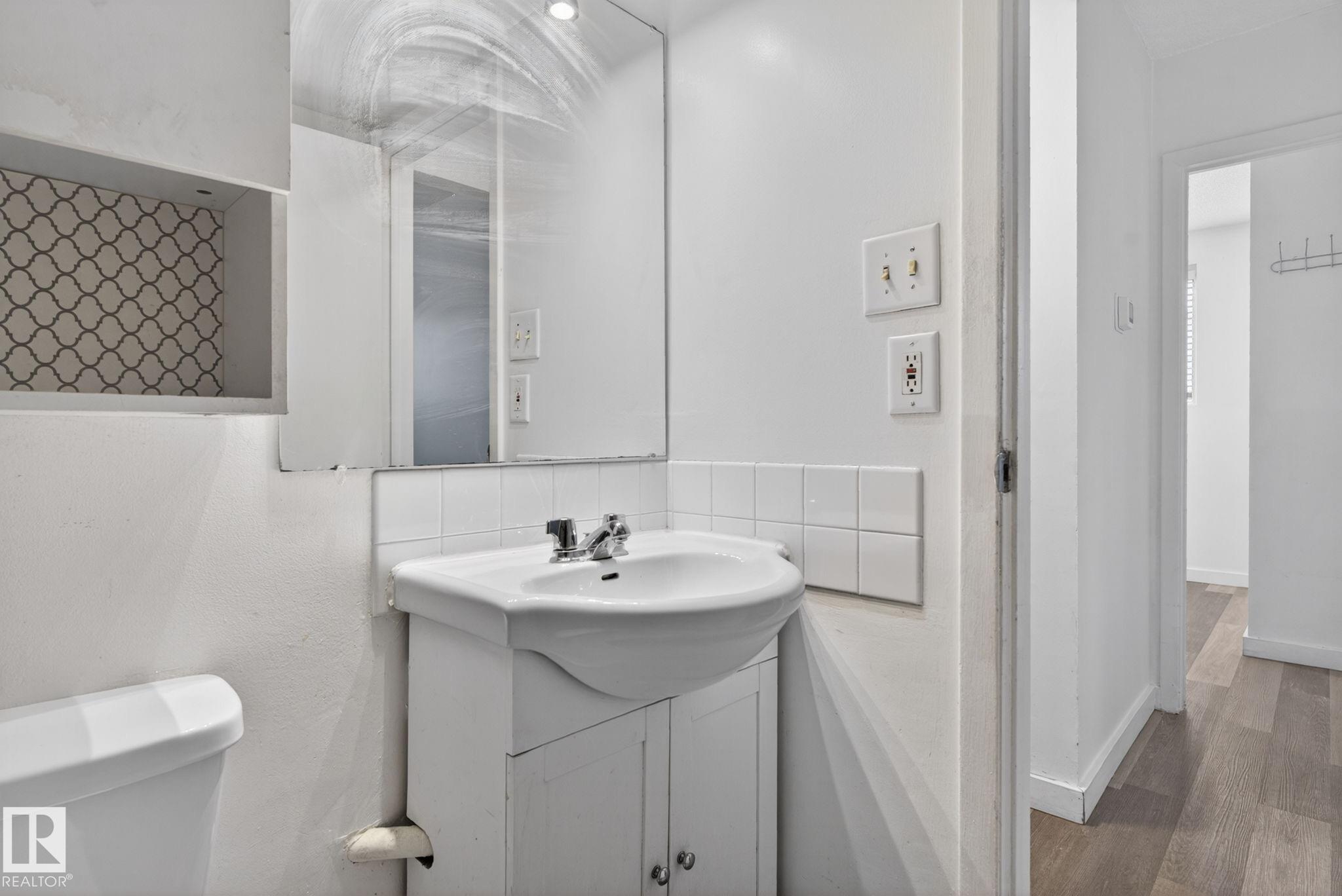Photo 24 at 6203 122 Avenue NW, Montrose, Edmonton