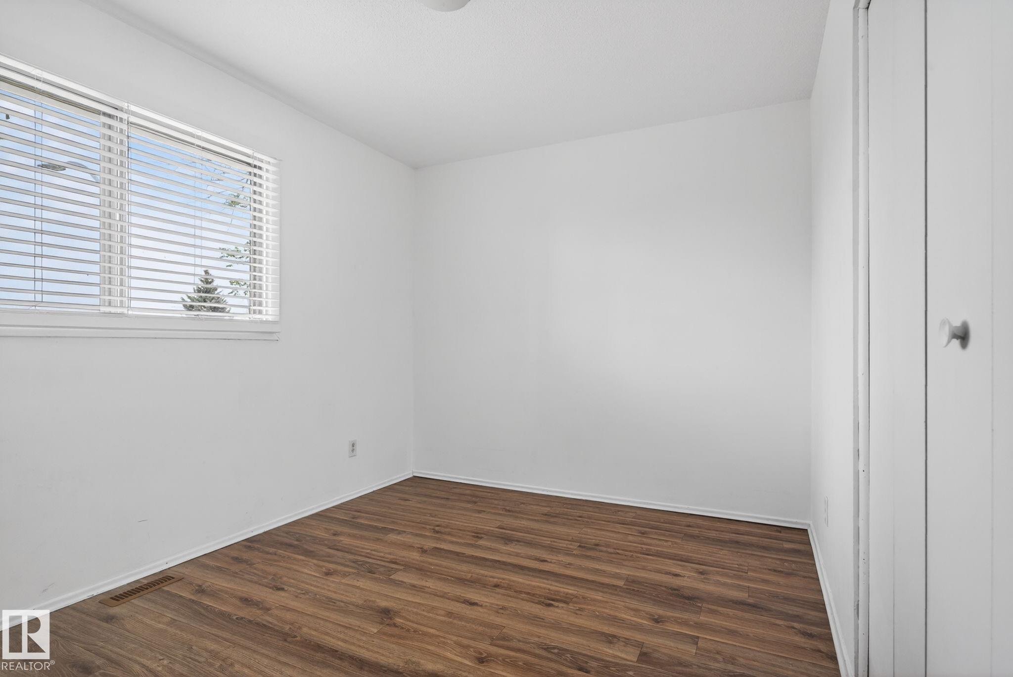 Photo 36 at 6203 122 Avenue NW, Montrose, Edmonton