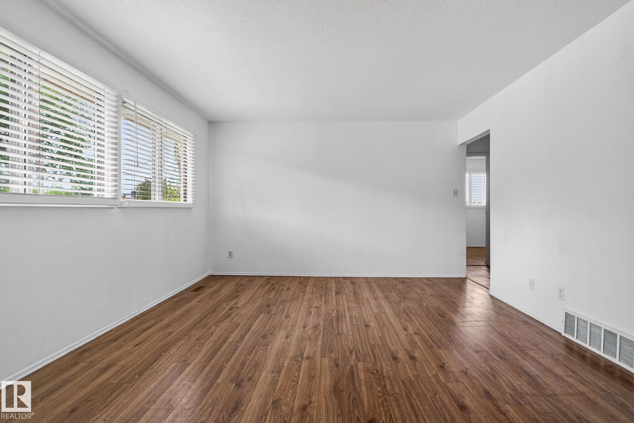 Photo 40 at 6203 122 Avenue NW, Montrose, Edmonton
