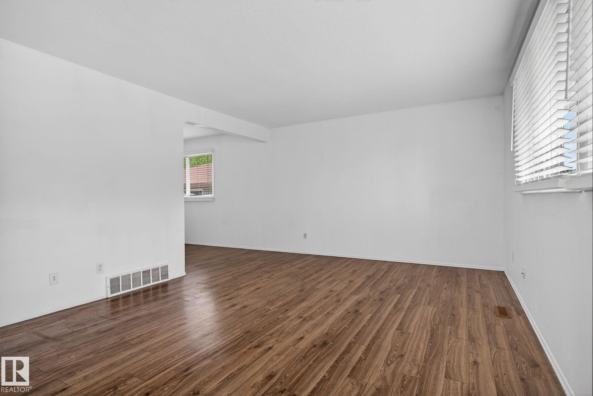 Photo 41 at 6203 122 Avenue NW, Montrose, Edmonton