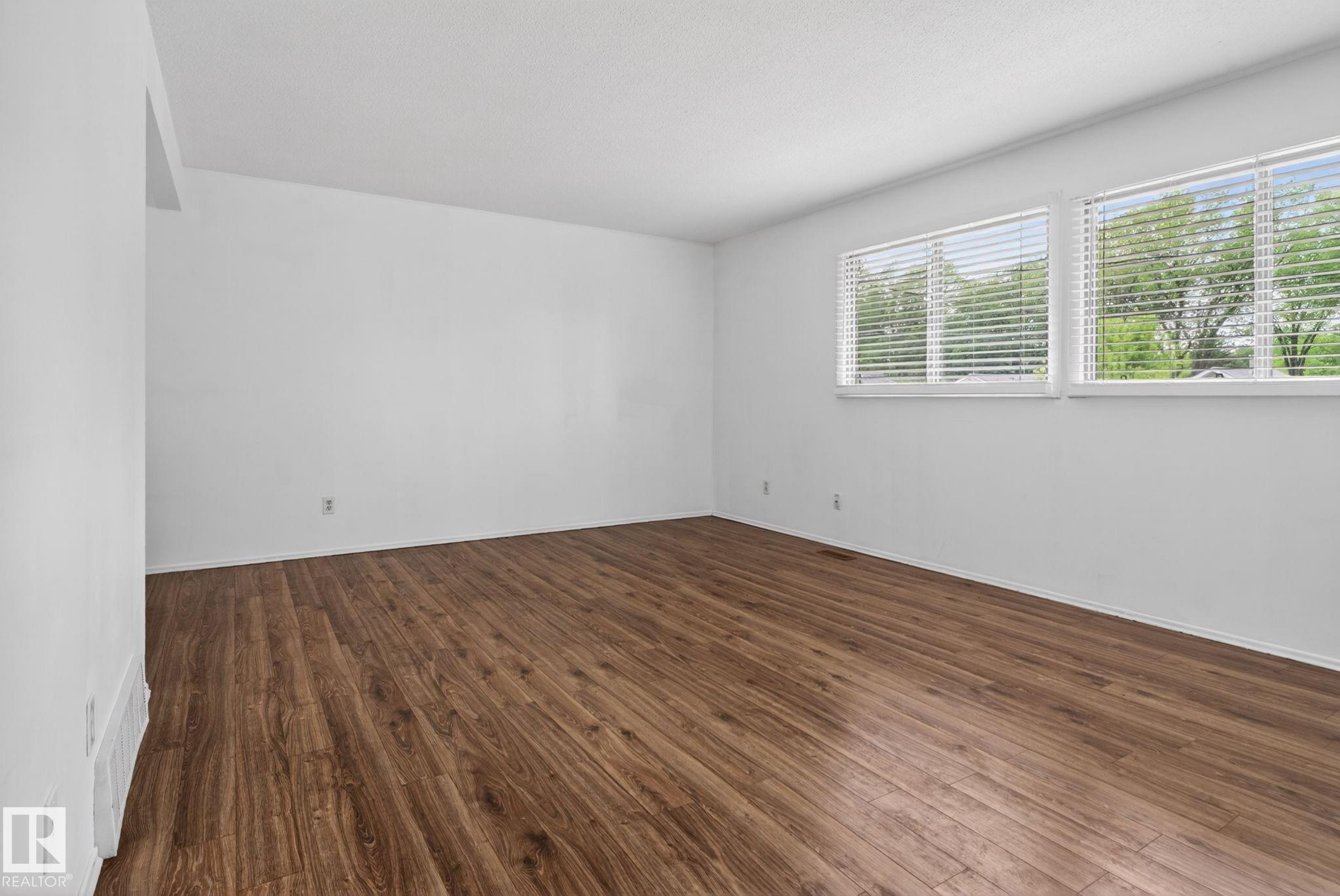 Photo 42 at 6203 122 Avenue NW, Montrose, Edmonton