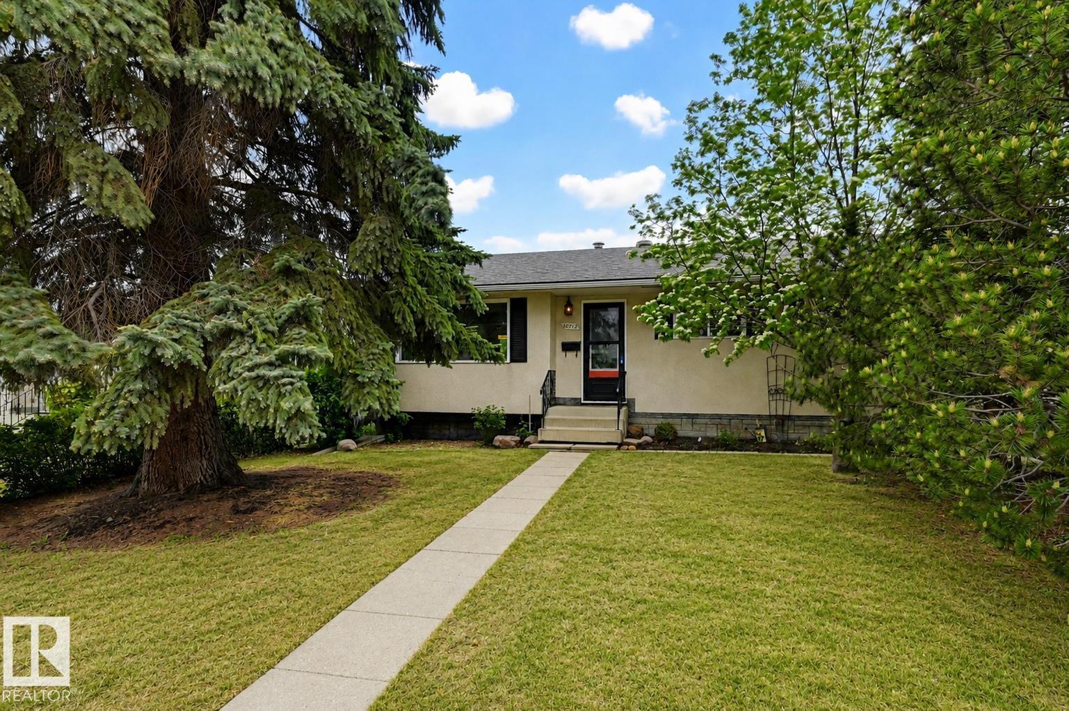 10712 52 Avenue NW, Pleasantview, Edmonton