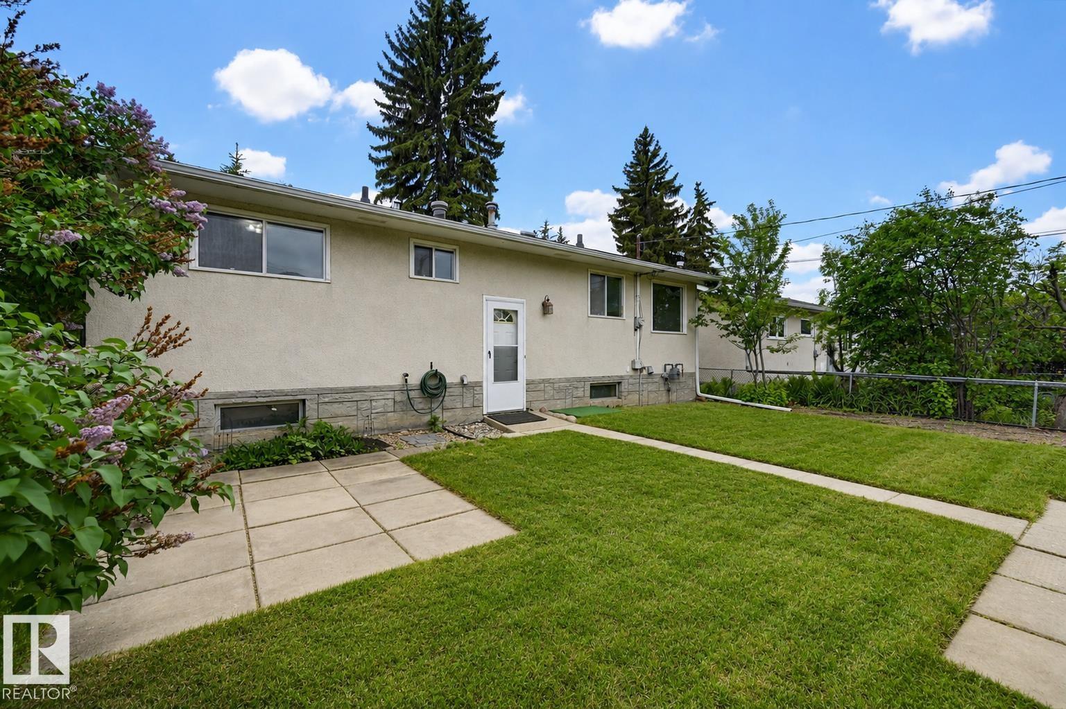 Photo 22 at 10712 52 Avenue NW, Pleasantview, Edmonton