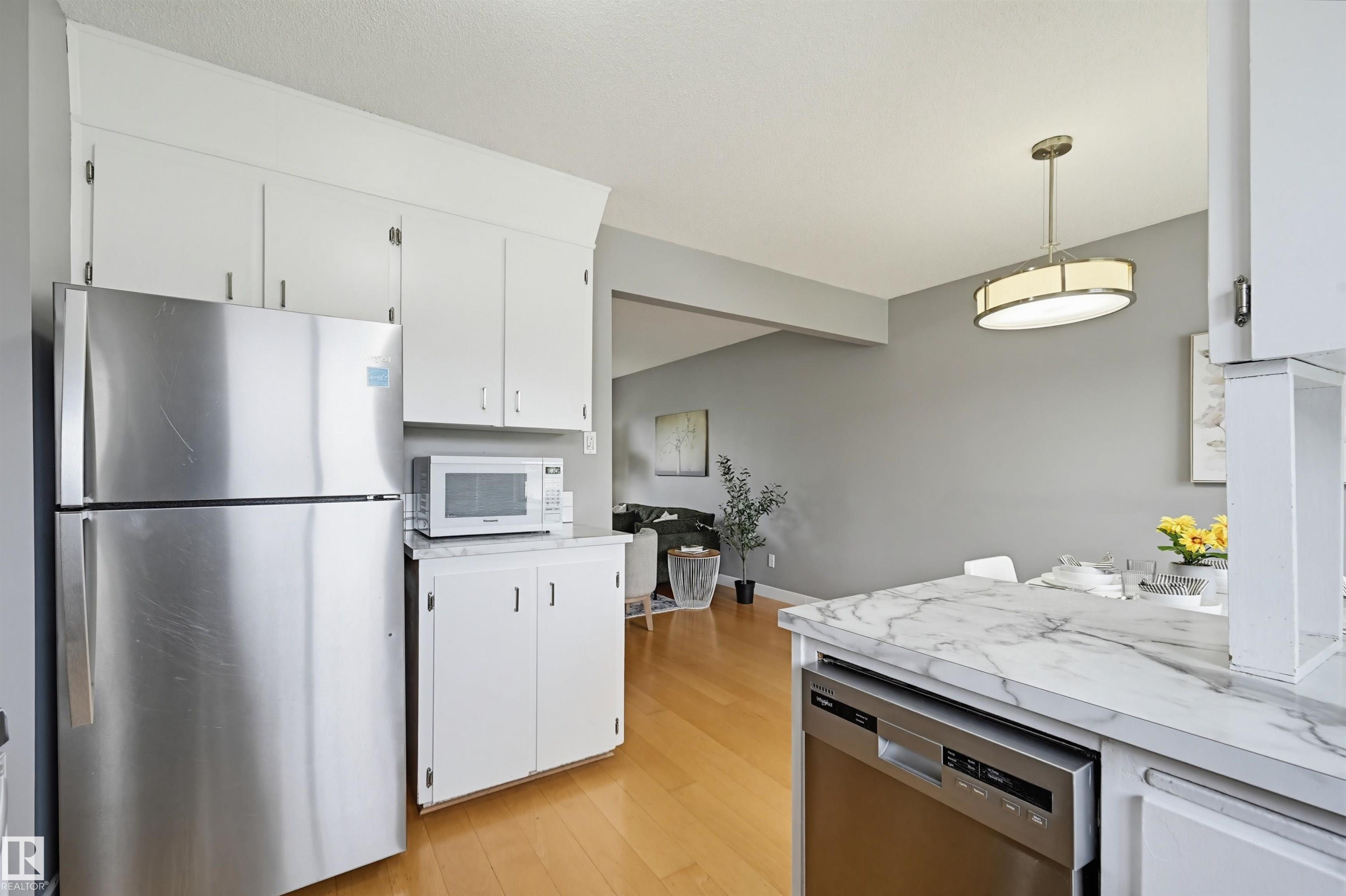 Photo 8 at 10712 52 Avenue NW, Pleasantview, Edmonton