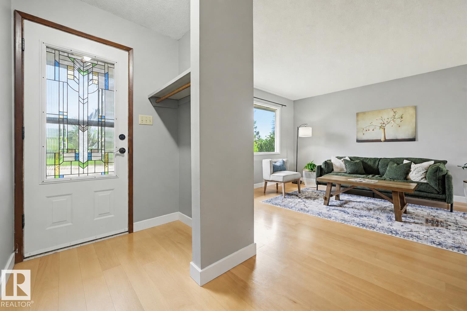 Photo 10 at 10712 52 Avenue NW, Pleasantview, Edmonton