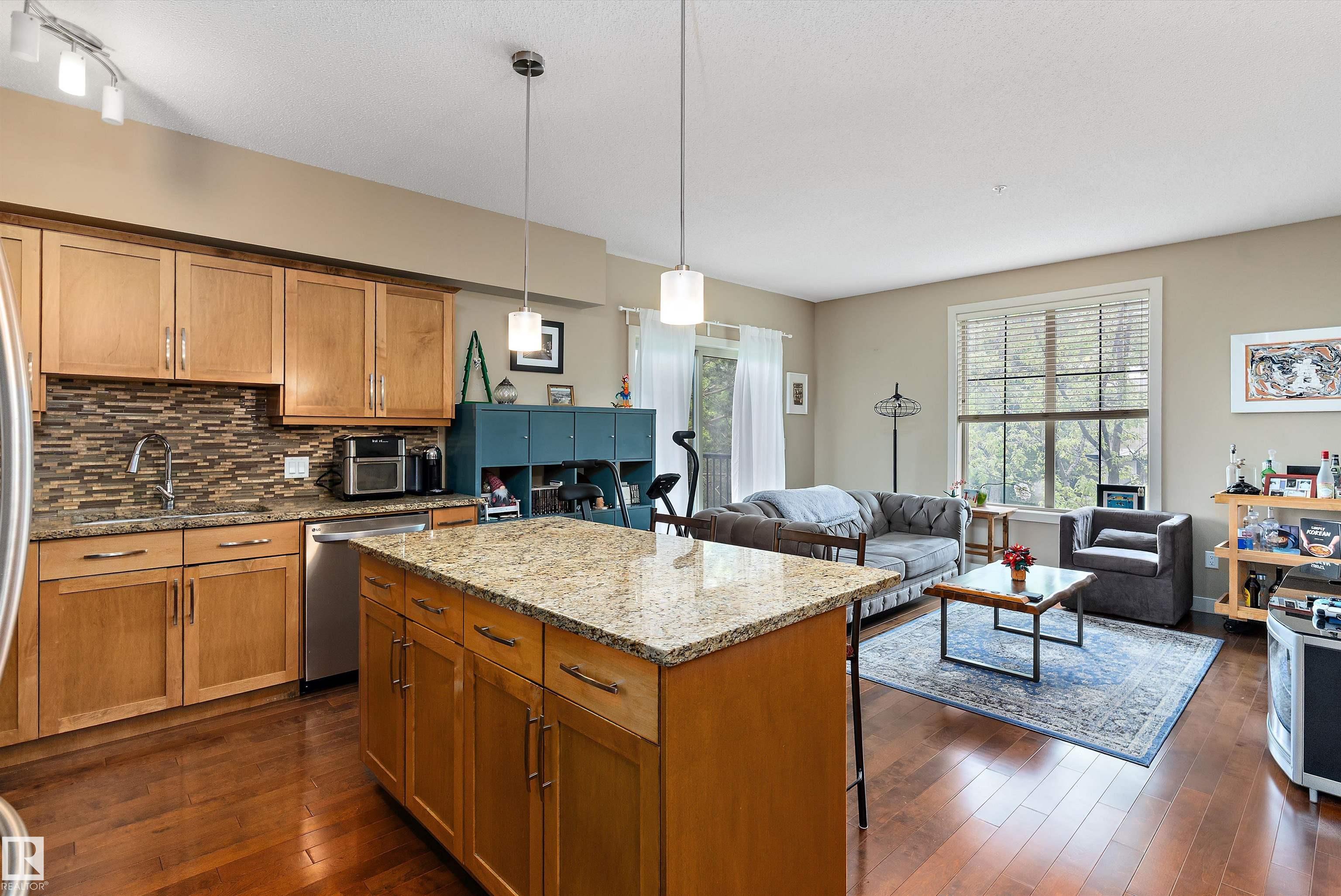 208 - 10520 56 Avenue NW, Pleasantview, Edmonton