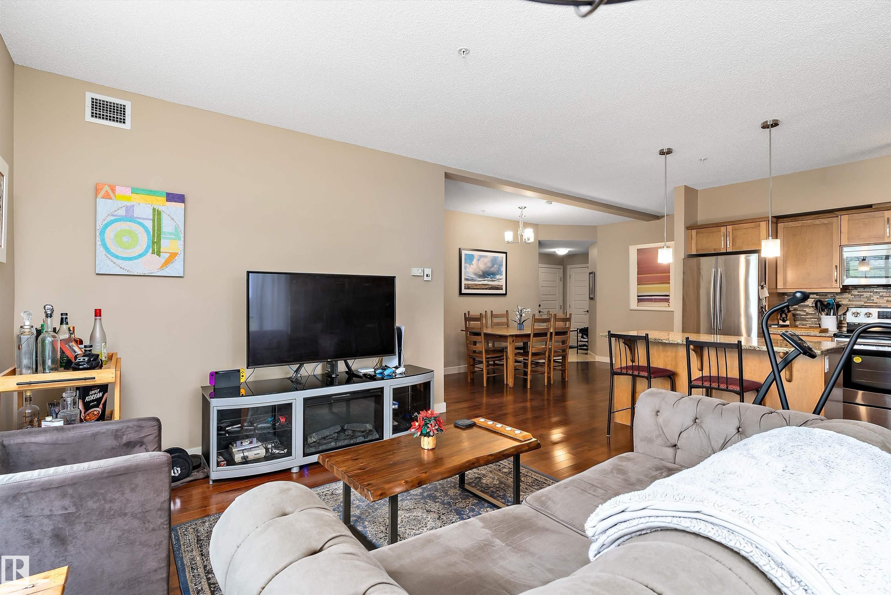 208 - 10520 56 Avenue NW, Pleasantview, Edmonton