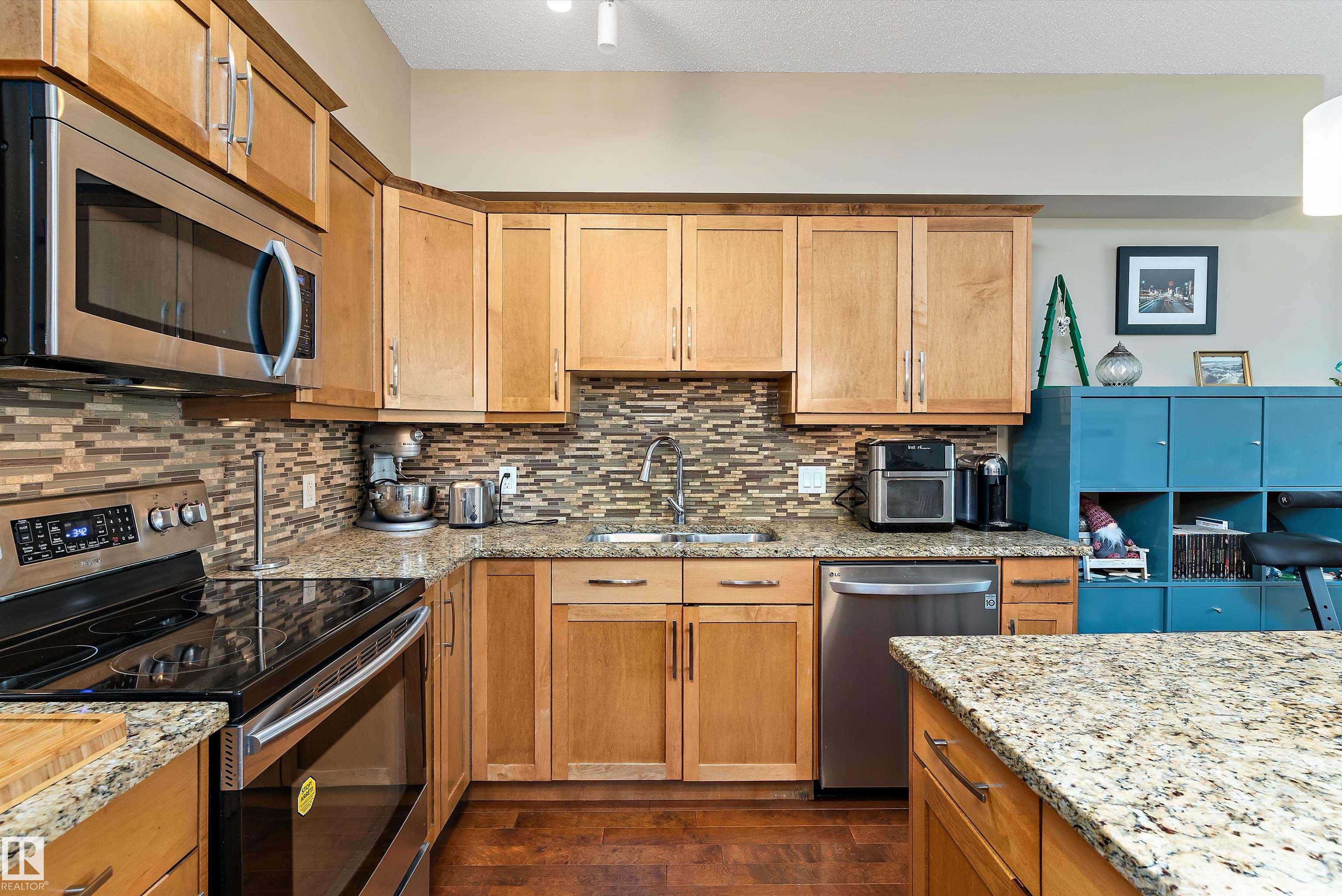 Photo 7 at 208 - 10520 56 Avenue NW, Pleasantview, Edmonton