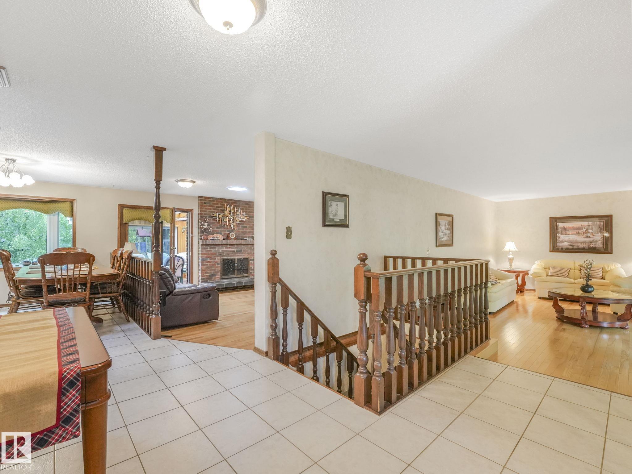 Photo 16 at 11921 231 Street NW, Kinglet Gardens, Edmonton
