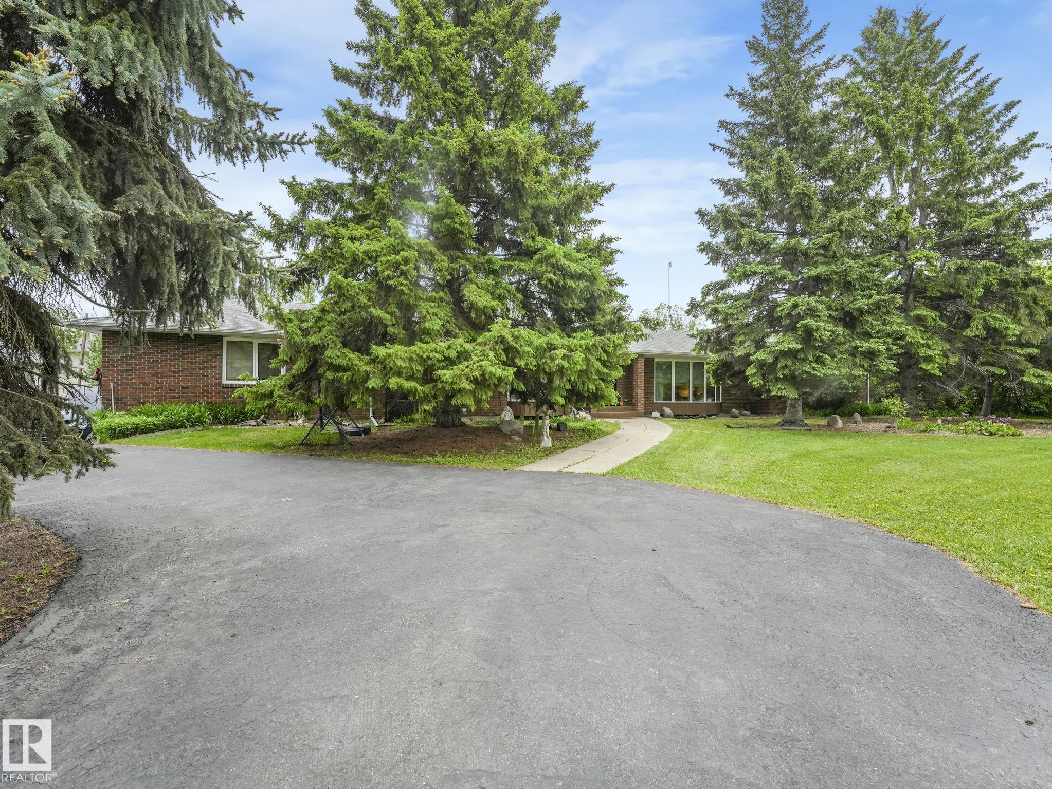 11921 231 Street NW, Kinglet Gardens, Edmonton