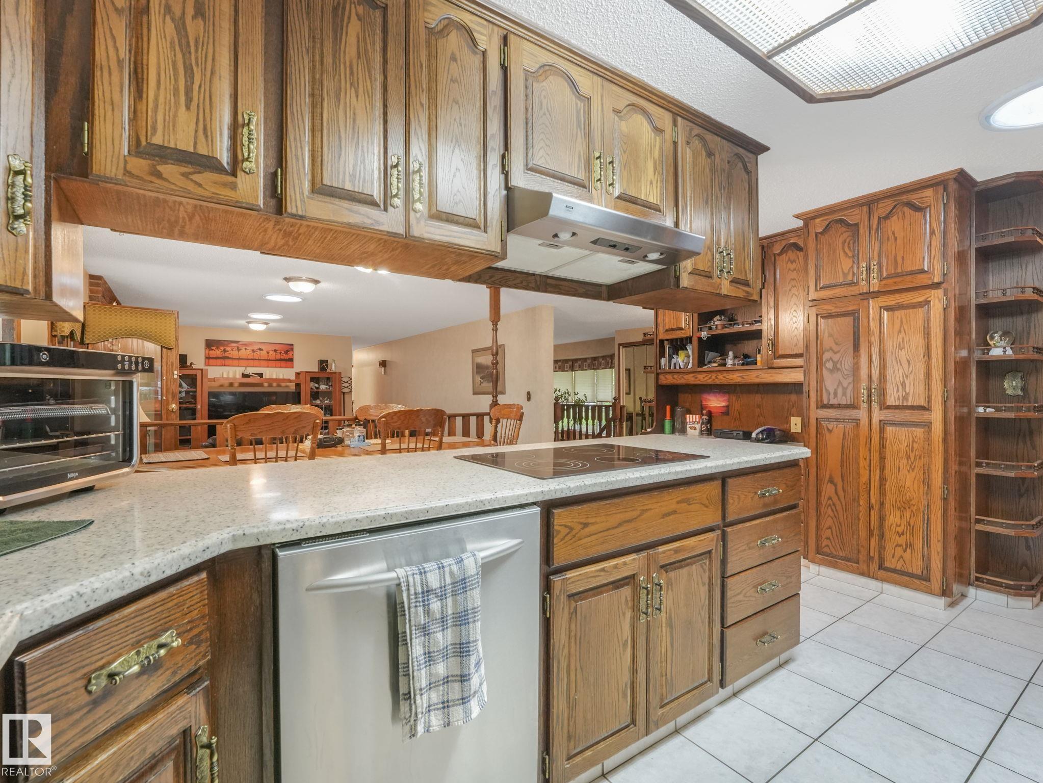 Photo 24 at 11921 231 Street NW, Kinglet Gardens, Edmonton