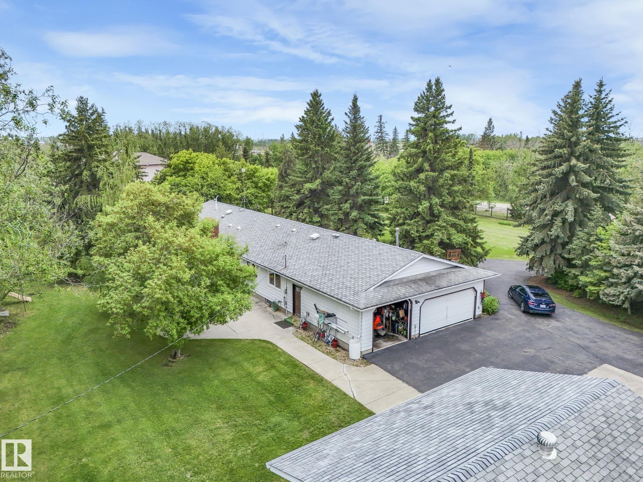 Photo 9 at 11921 231 Street NW, Kinglet Gardens, Edmonton