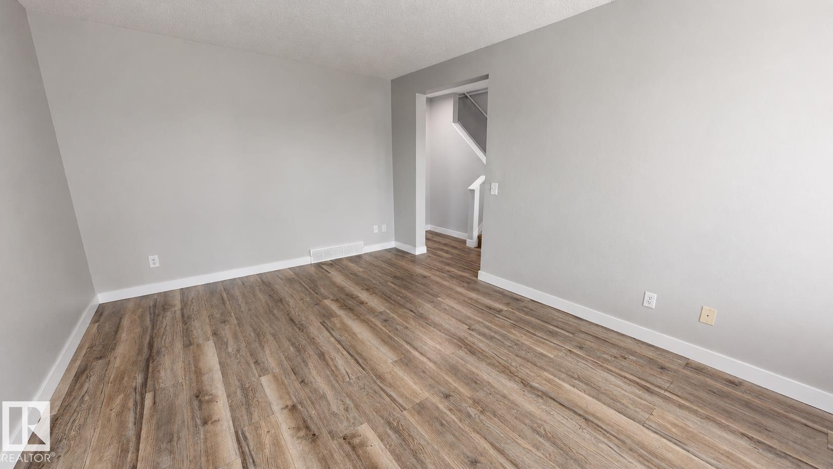 4301/4303 44 Street, Glenbrae Meadows, Beaumont