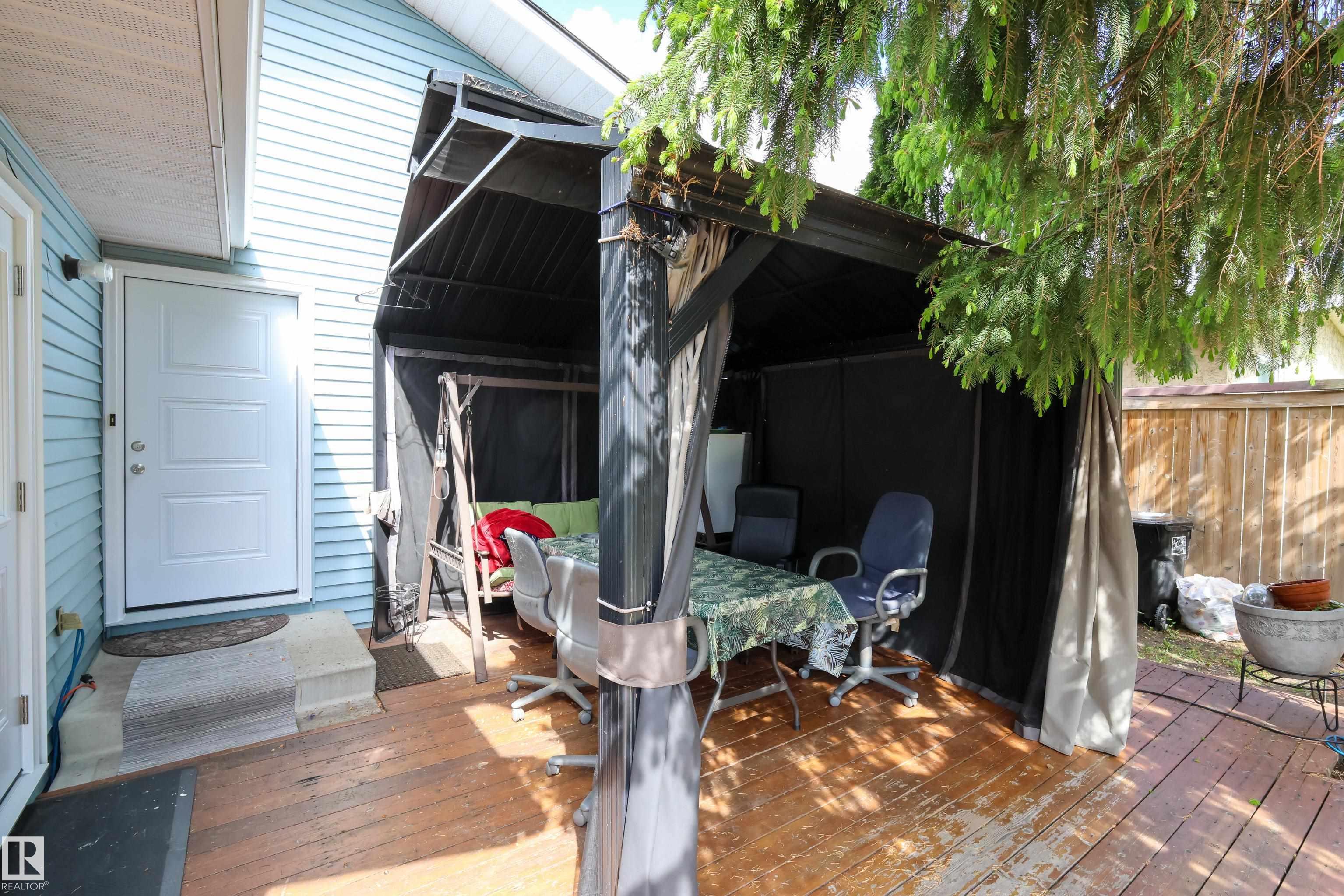Photo 31 at 3467 39 Street NW, Minchau, Edmonton
