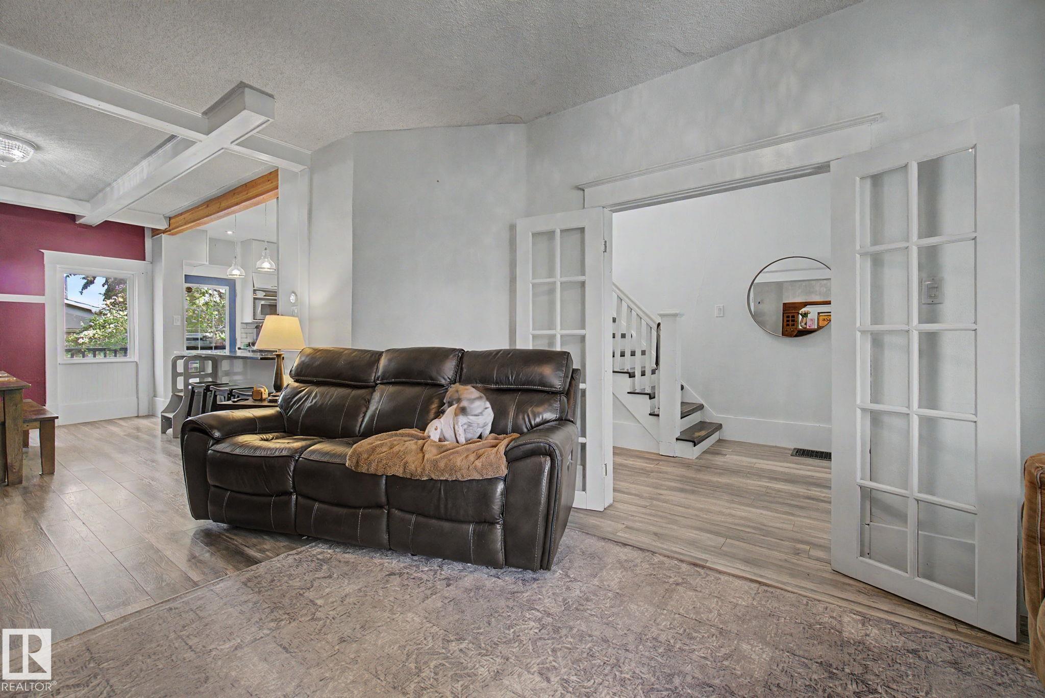 Photo 11 at 10647 125 Street NW, Westmount, Edmonton