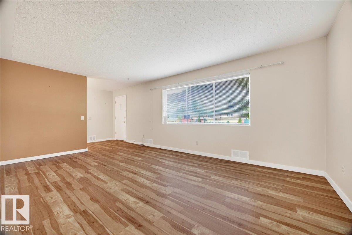 Photo 11 at 9263 74 Street NW, Ottewell, Edmonton
