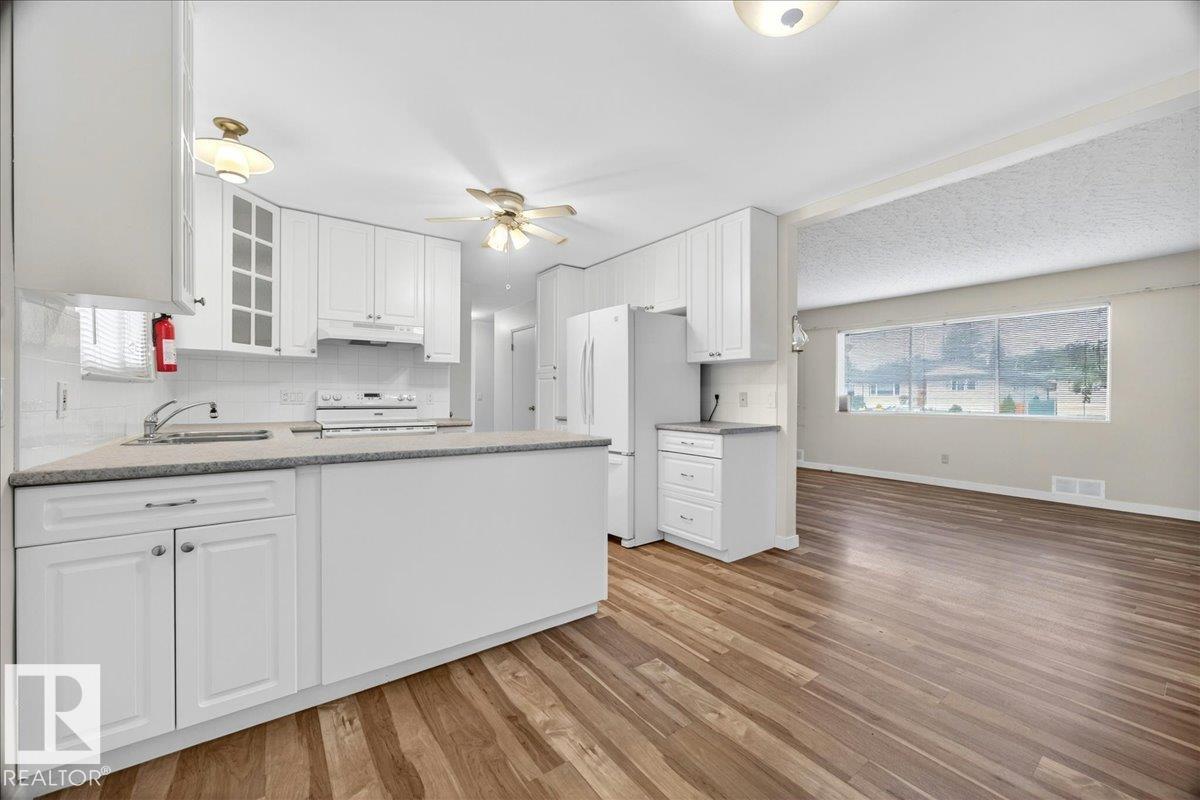Photo 15 at 9263 74 Street NW, Ottewell, Edmonton