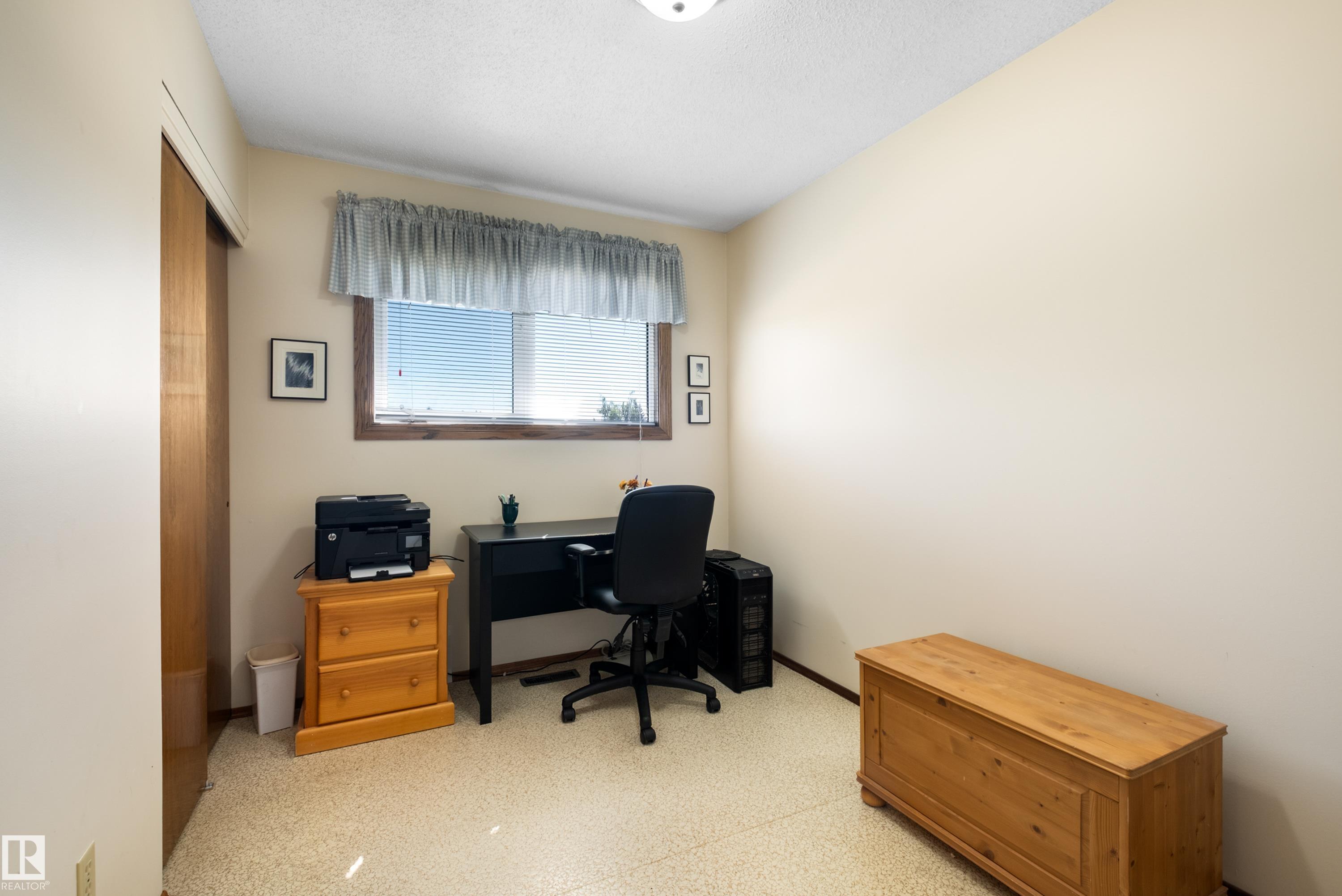 Photo 18 at 13712 87 Street NW, Northmount, Edmonton
