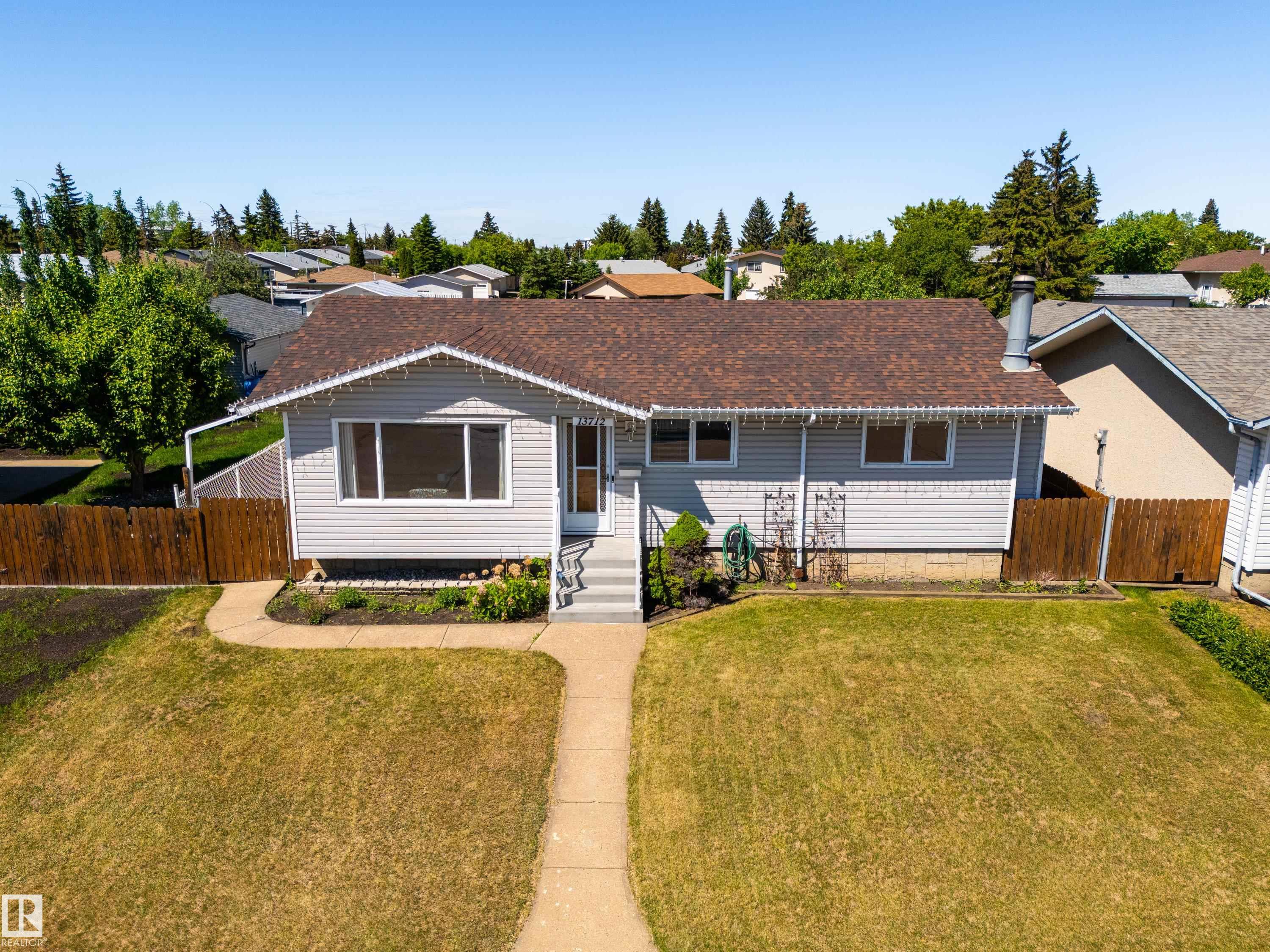 Photo 43 at 13712 87 Street NW, Northmount, Edmonton