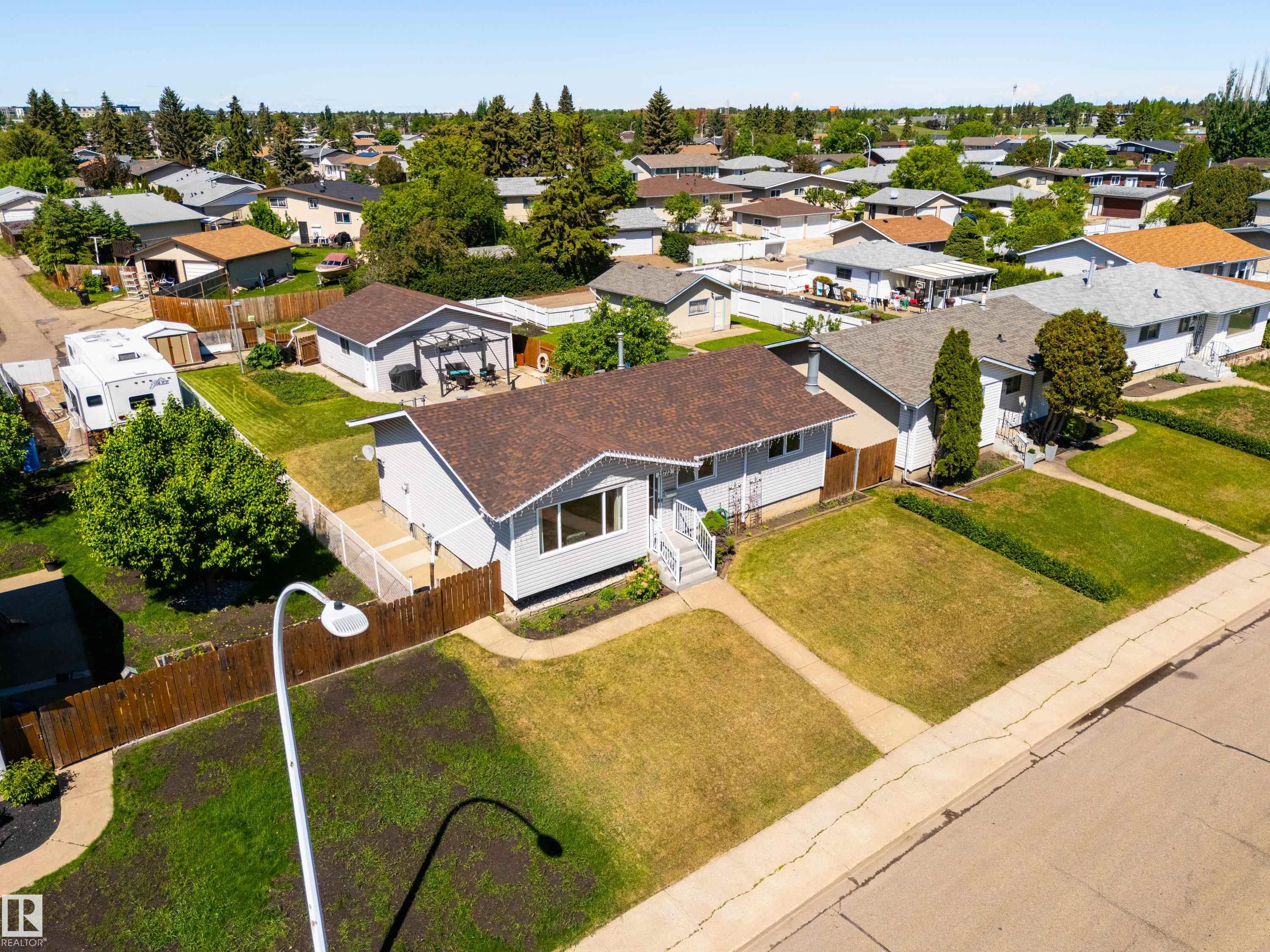 Photo 45 at 13712 87 Street NW, Northmount, Edmonton