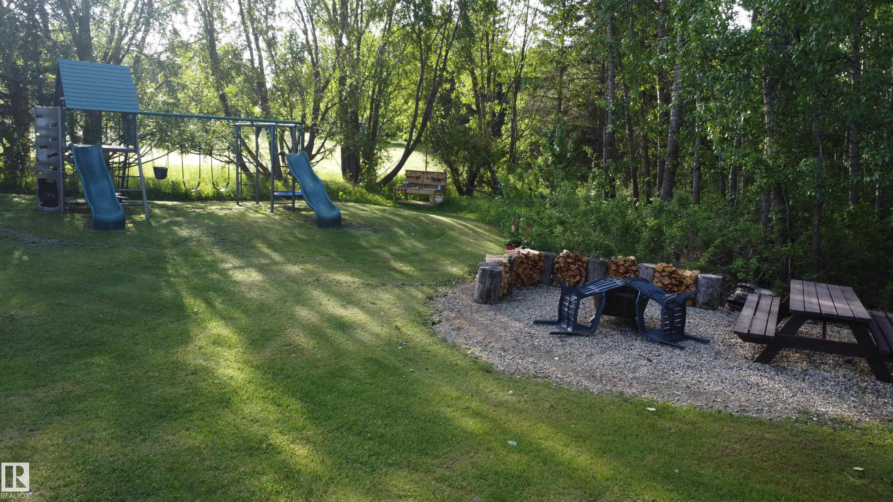 Photo 38 at 10 - 50247 Rge Road, Scottsdale Estates, Rural Leduc County
