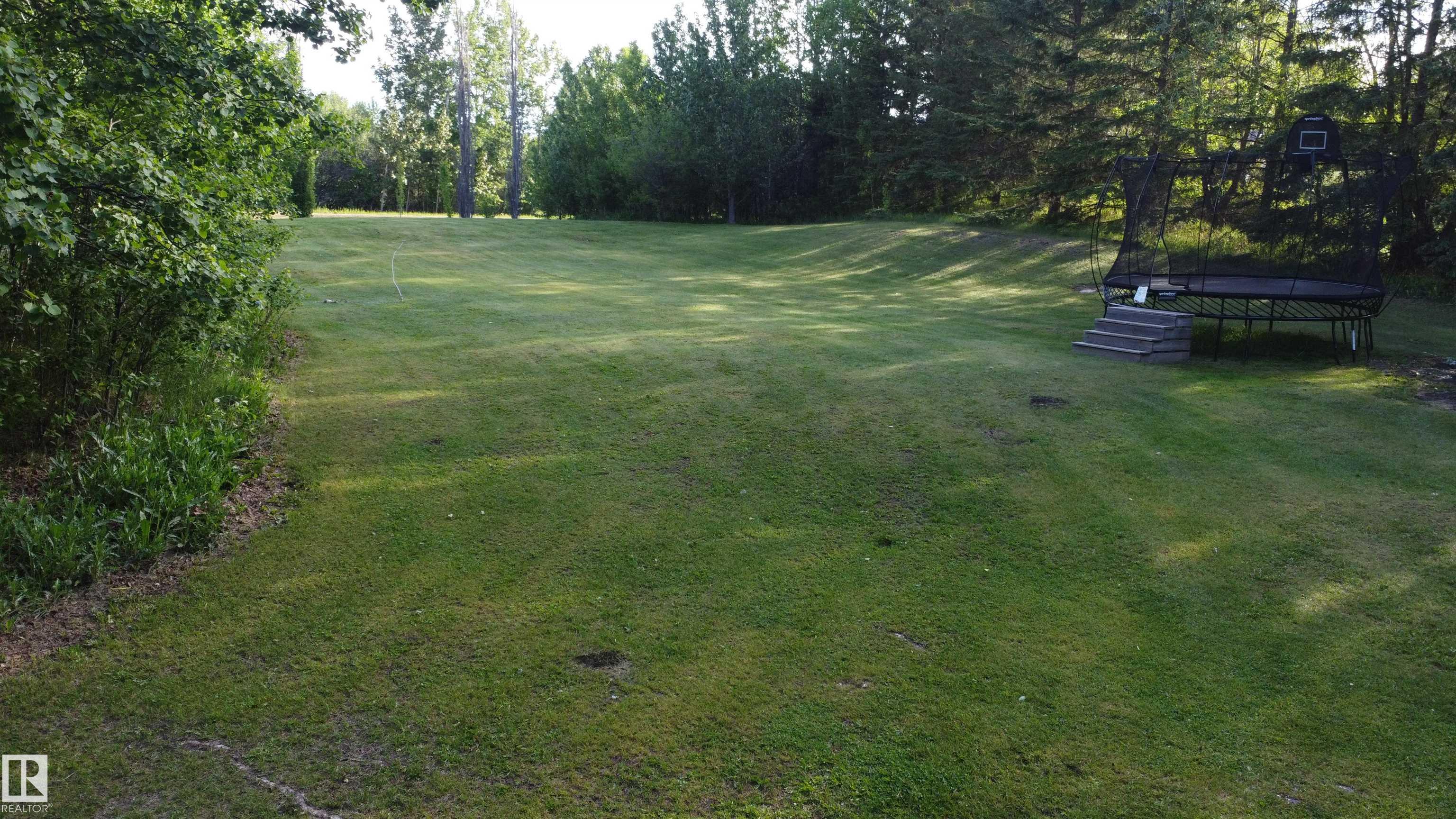 Photo 39 at 10 - 50247 Rge Road, Scottsdale Estates, Rural Leduc County