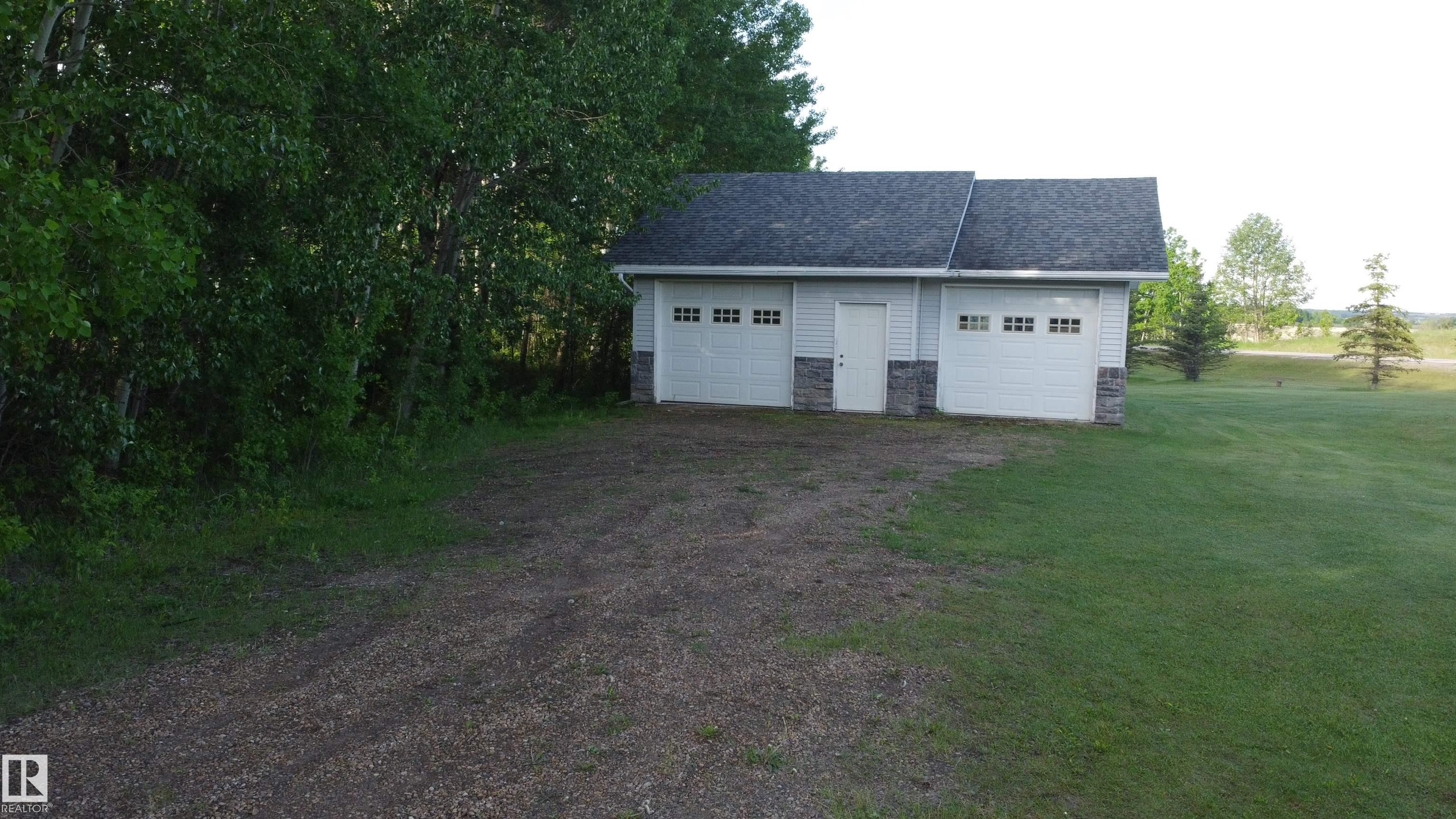 Photo 43 at 10 - 50247 Rge Road, Scottsdale Estates, Rural Leduc County