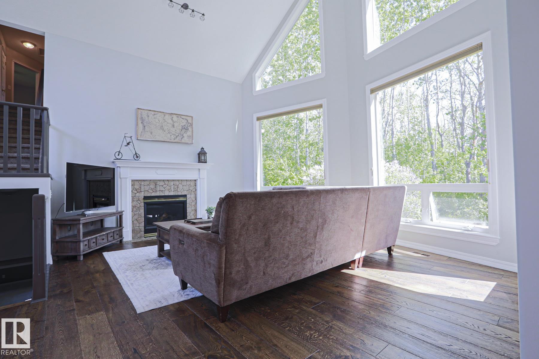 Photo 8 at 10 - 50247 Rge Road, Scottsdale Estates, Rural Leduc County
