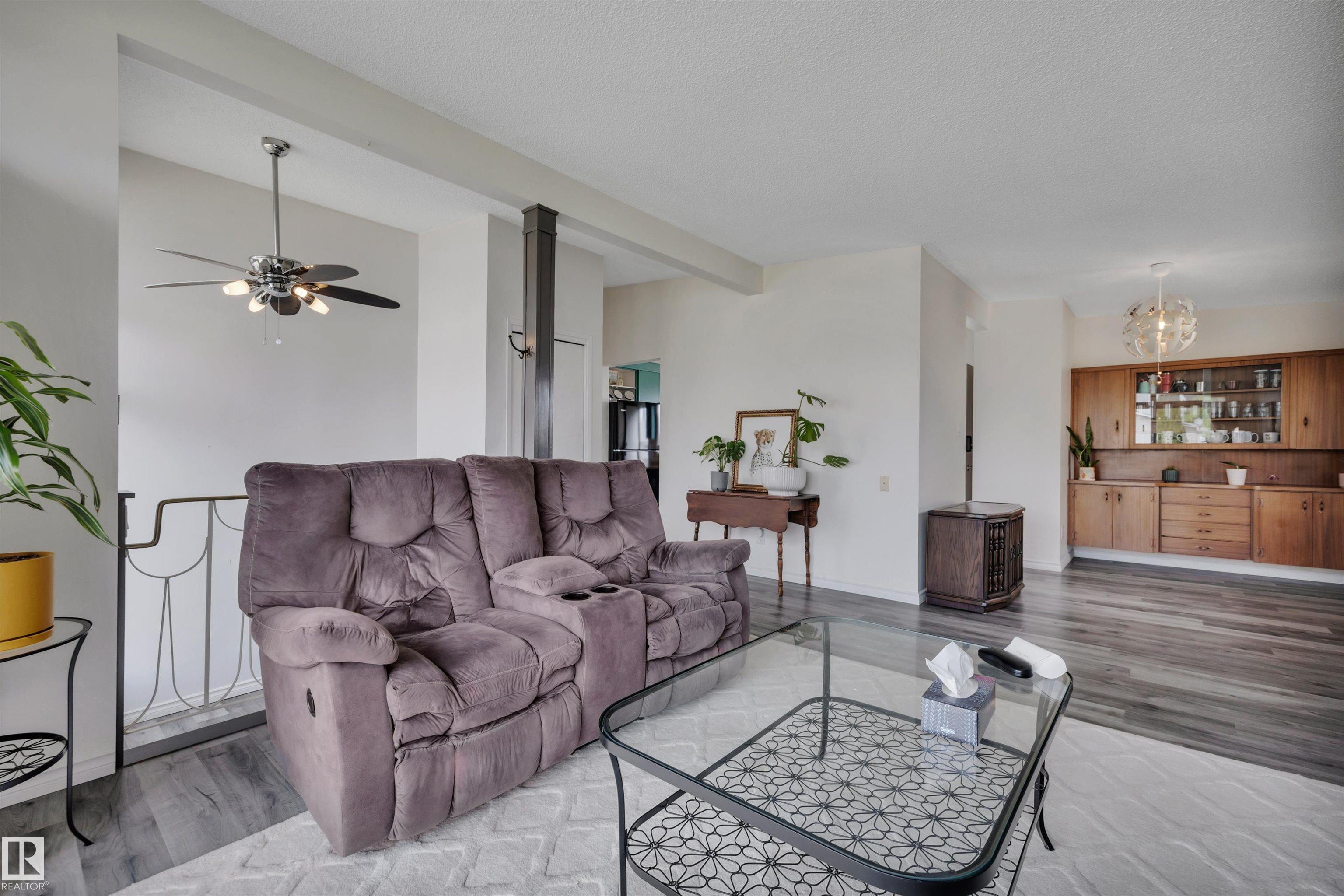 Photo 12 at 7719 144 Avenue NW, Kildare, Edmonton