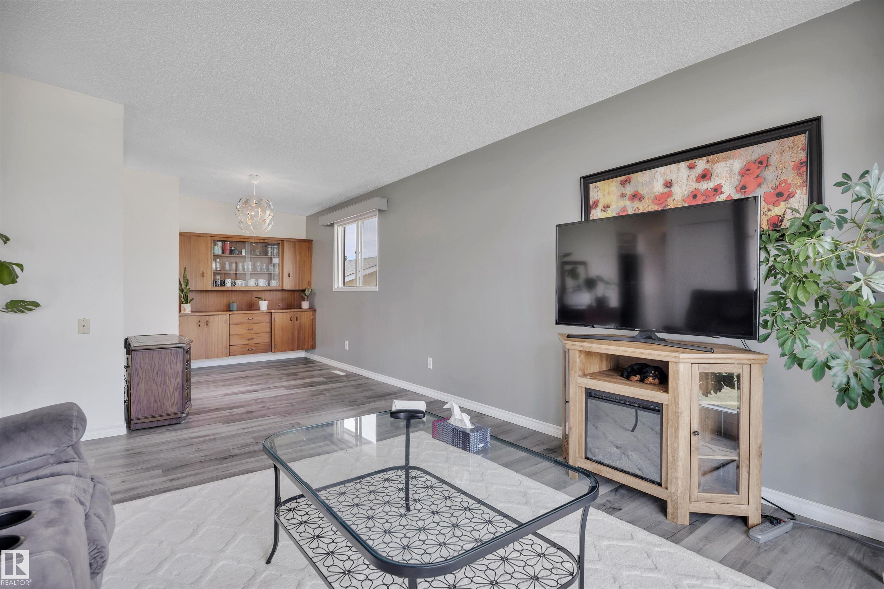 Photo 13 at 7719 144 Avenue NW, Kildare, Edmonton