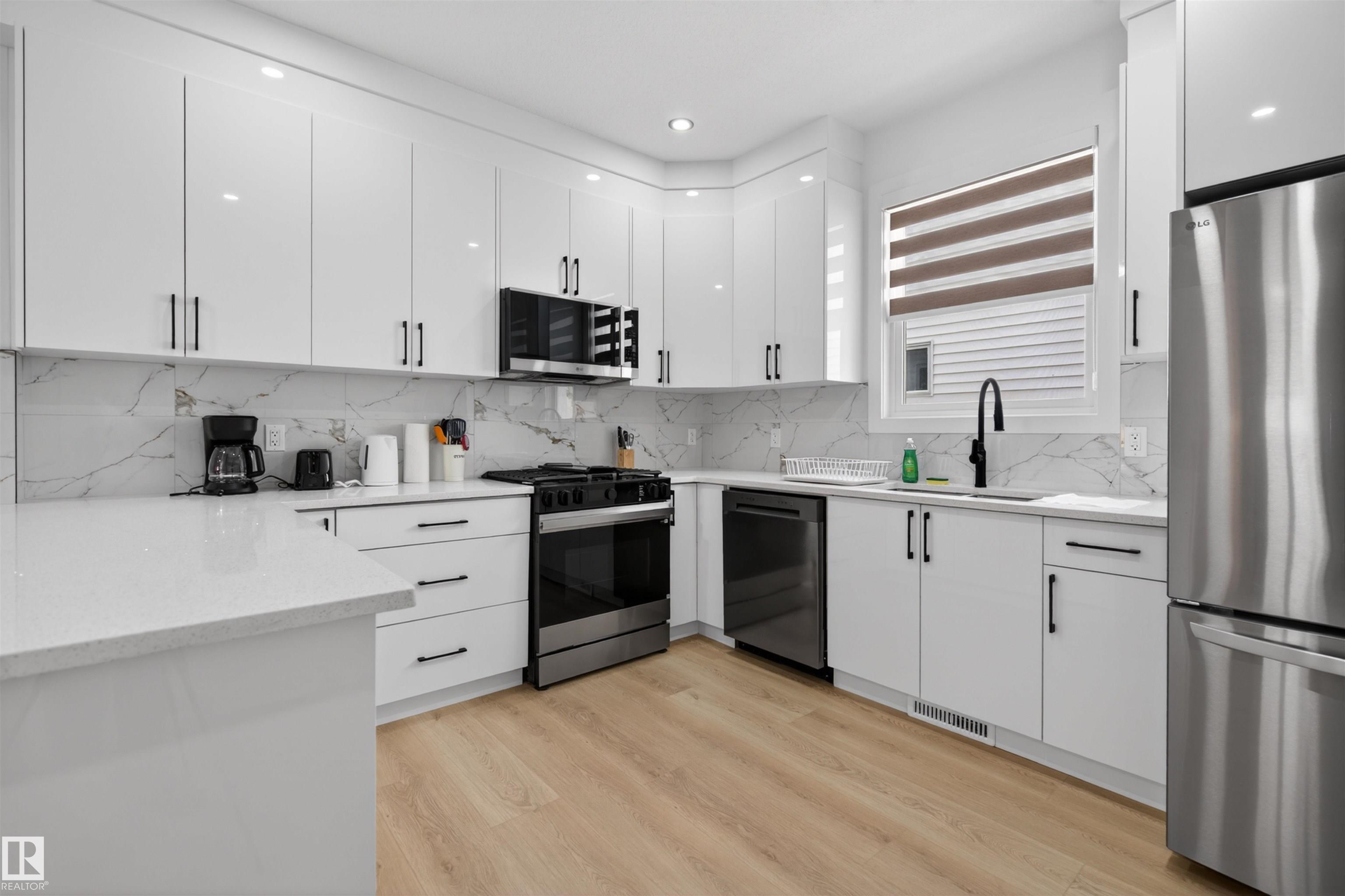 Photo 26 at 10915 159 Street NW, Mayfield, Edmonton