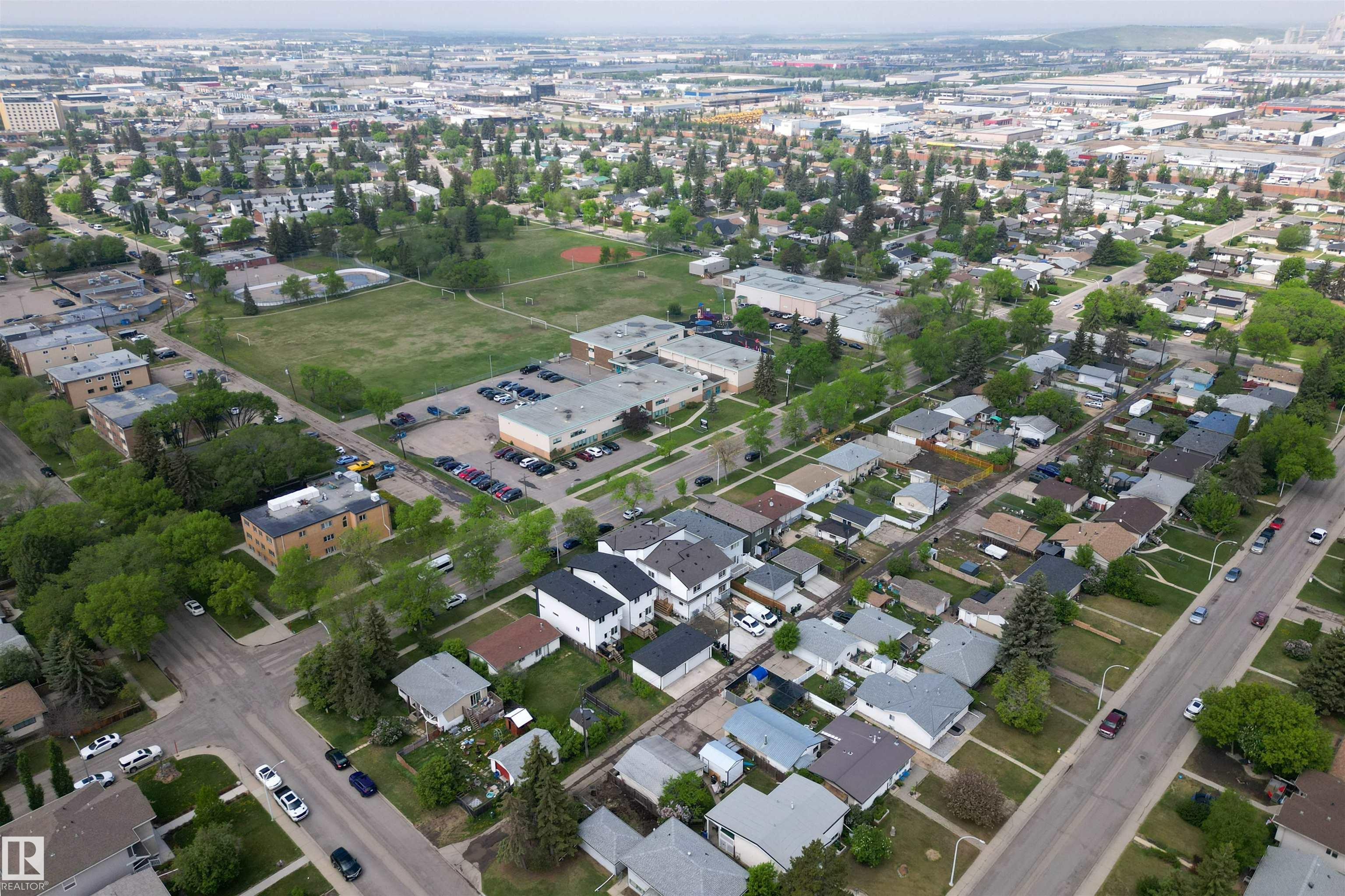 Photo 48 at 10915 159 Street NW, Mayfield, Edmonton