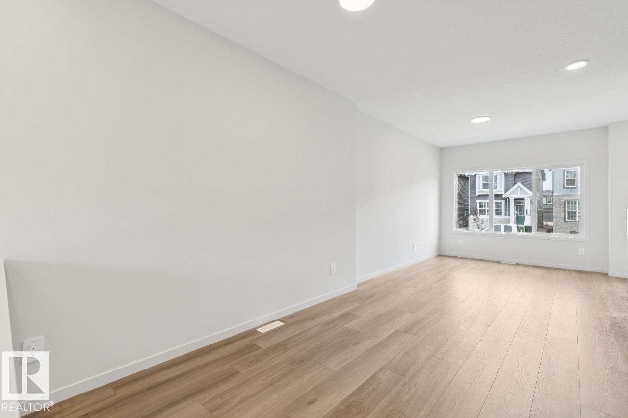Photo 11 at 8124 228 Street NW, Rosenthal, Edmonton