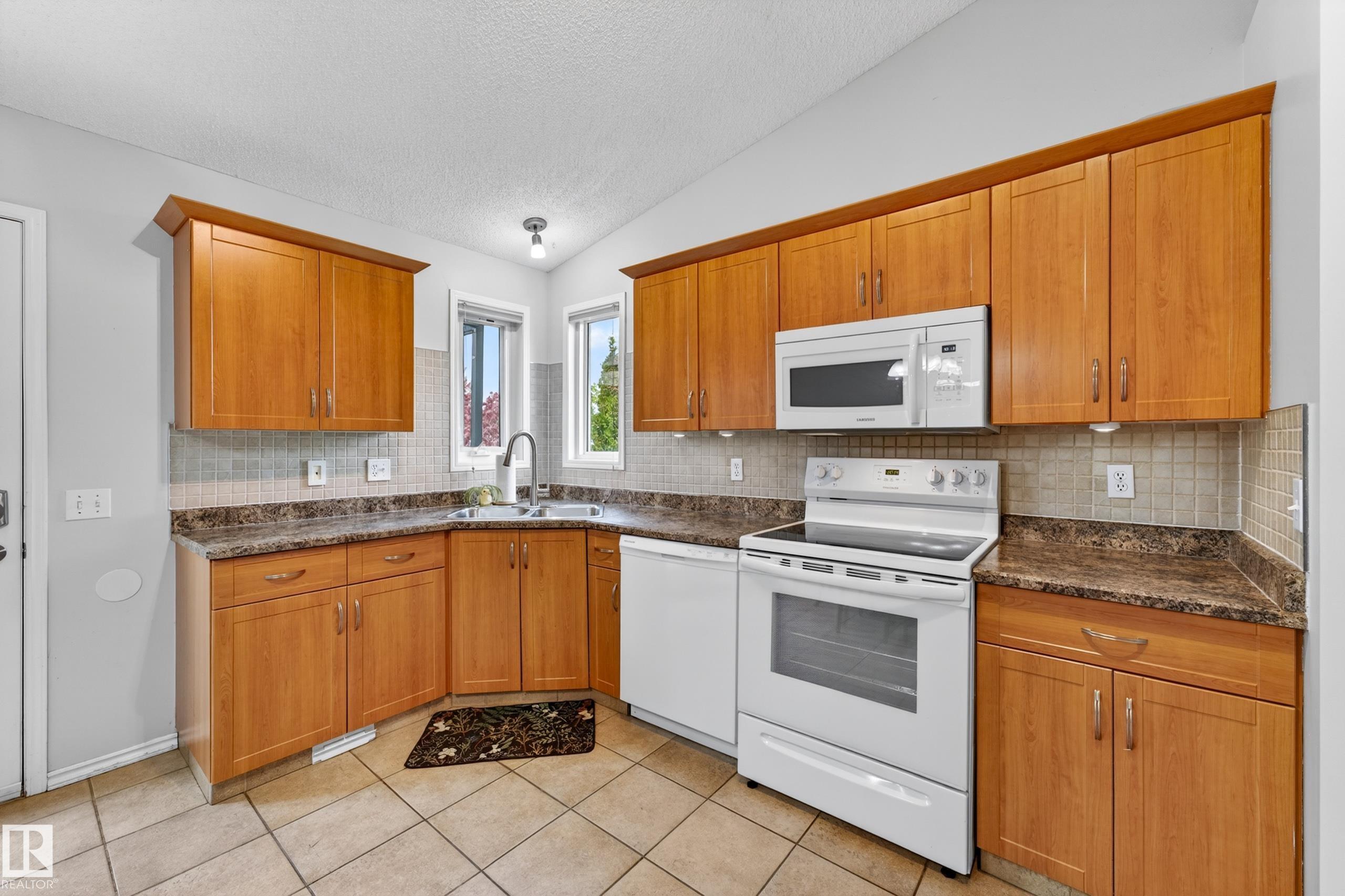 Photo 9 at 22 Dorian Way, Davidson Creek, Sherwood Park