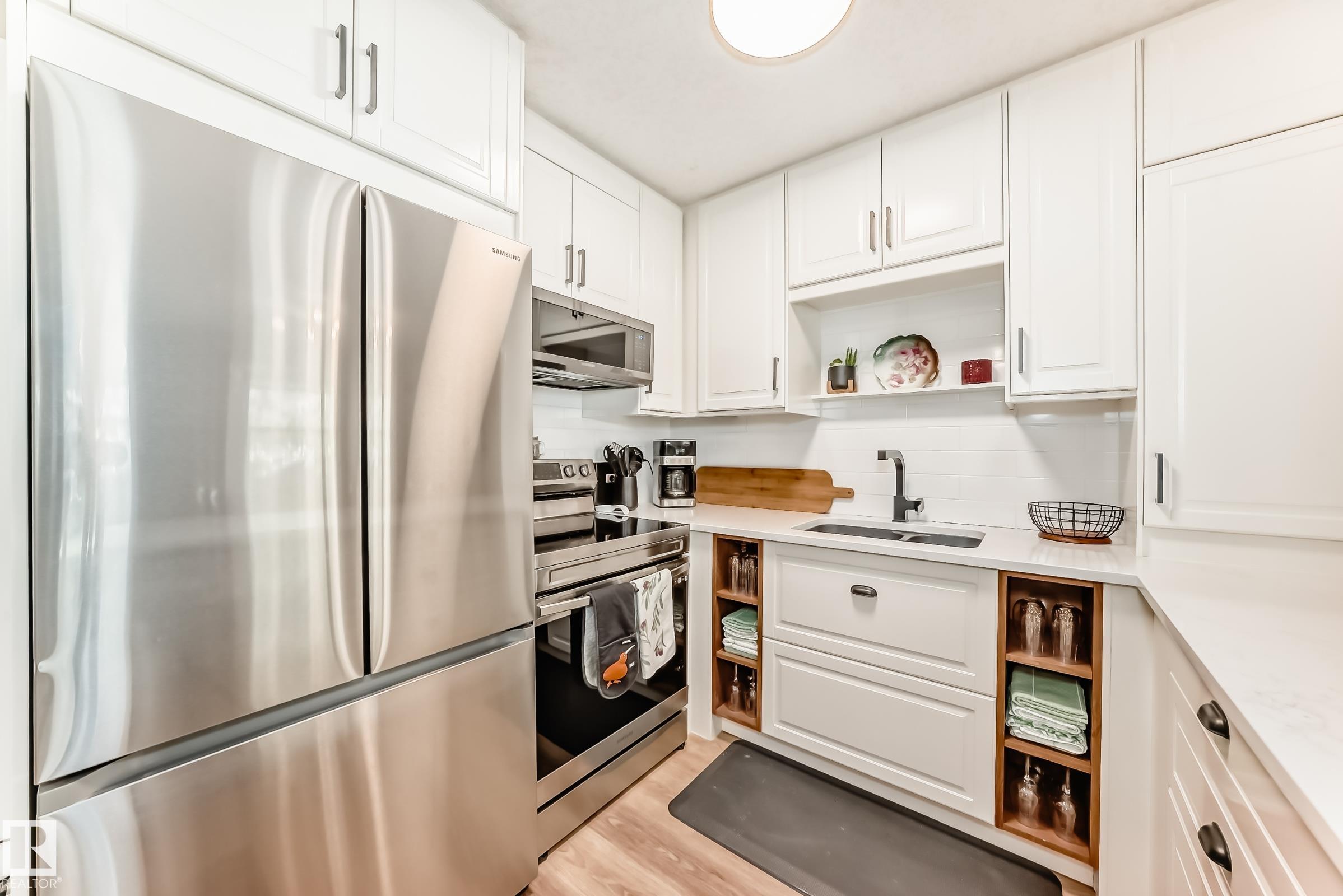 10822 11 Avenue NW, Bearspaw, Edmonton