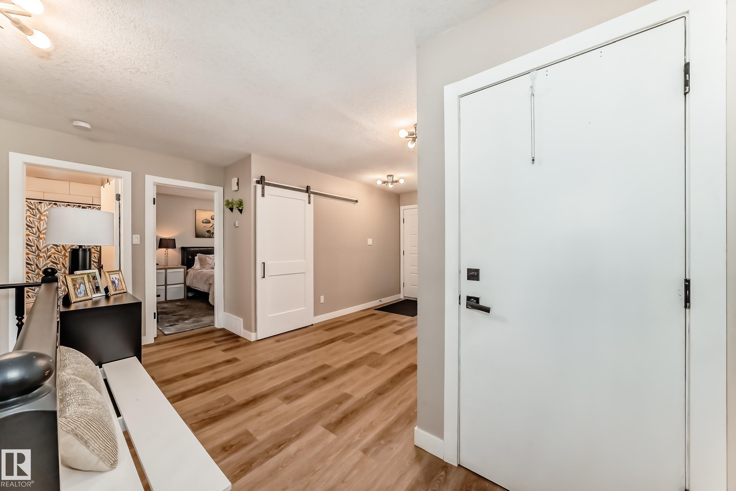 Photo 8 at 10822 11 Avenue NW, Bearspaw, Edmonton