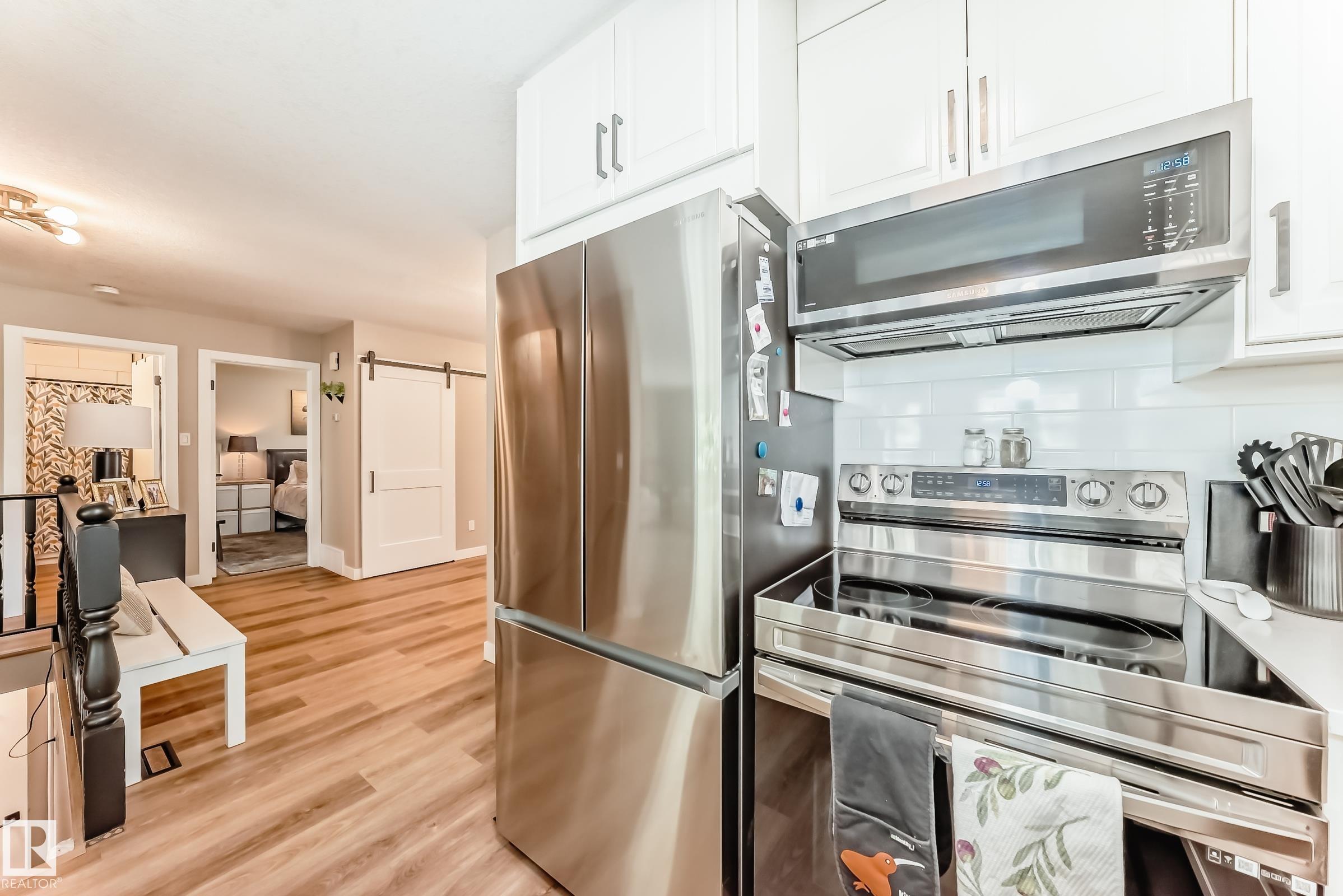 https://zimg.paragon.ice.com/ParagonImages/Property/PM/RAE/225405477/7/0/0/9f73b750d855679e78f097526731a0f0/1/18281f24f7182f4087dfdc678891fd10/225405477-ef198026-3272-4c74-b92b-22fa5f93a84c.JPG