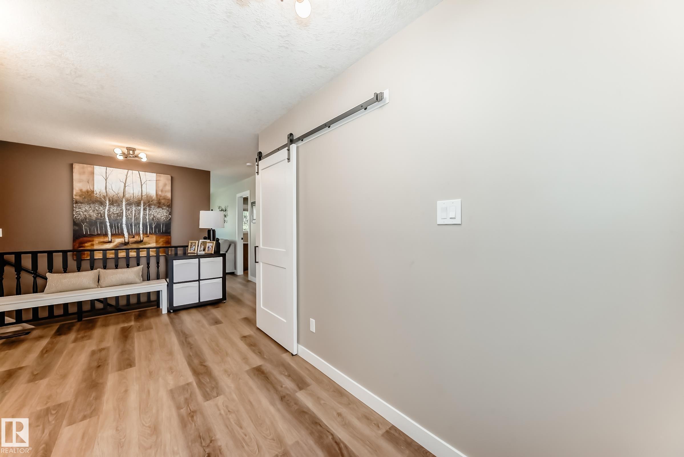 Photo 9 at 10822 11 Avenue NW, Bearspaw, Edmonton
